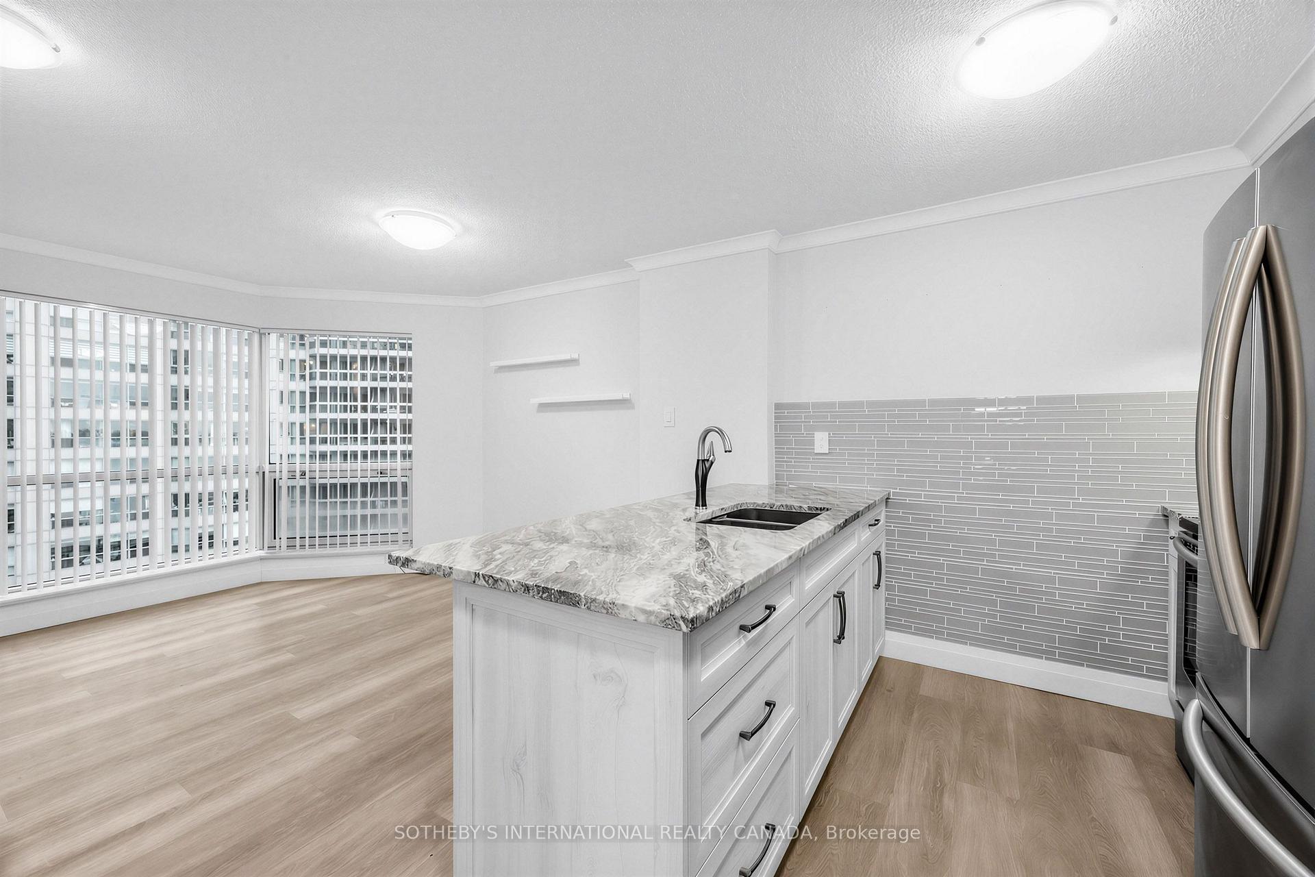 Photo 1 of Unit 702, 10 Queens Quay W, Toronto, Waterfront Communities — HOMEH