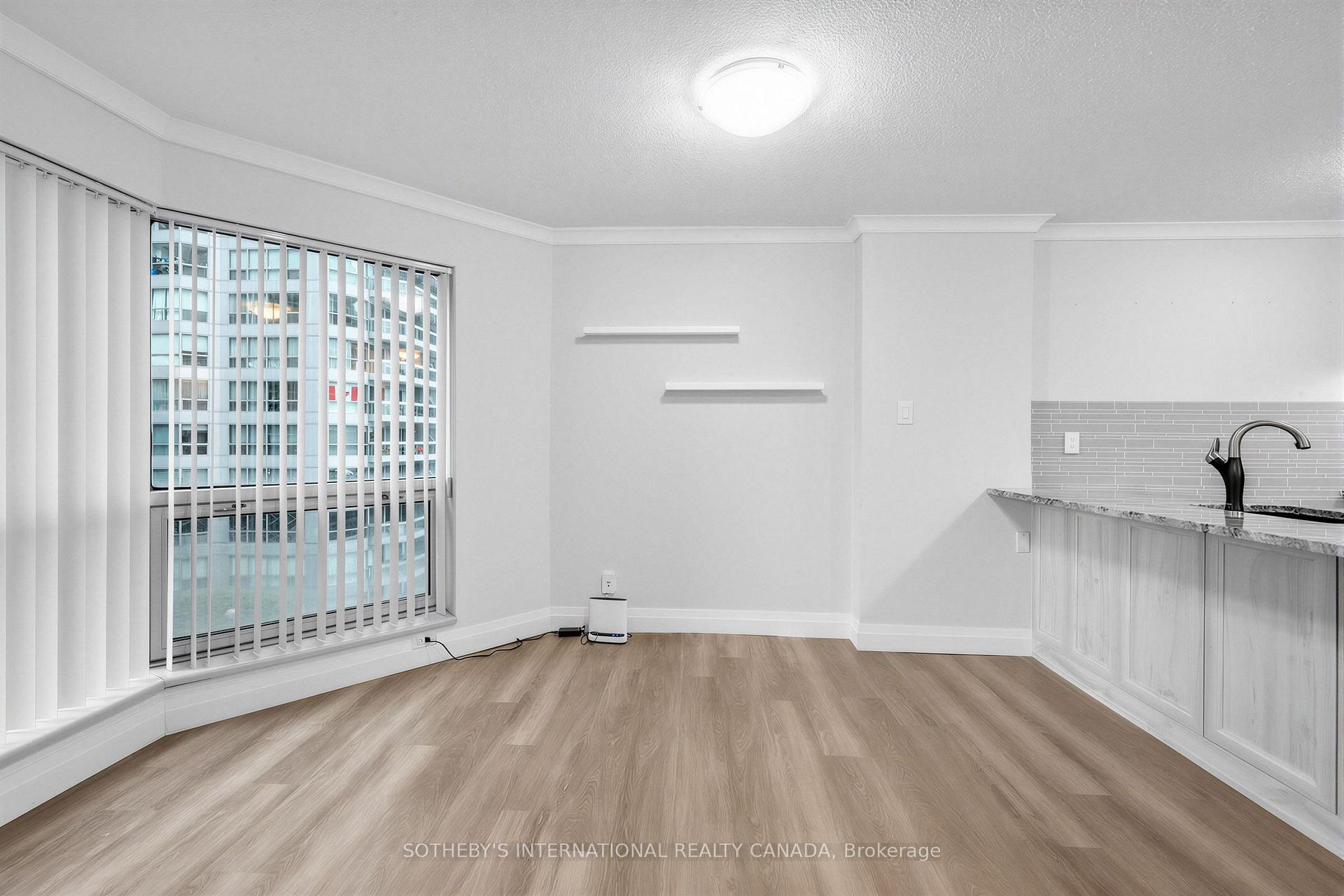 Photo 13 of Unit 702, 10 Queens Quay W, Toronto, Waterfront Communities — HOMEH