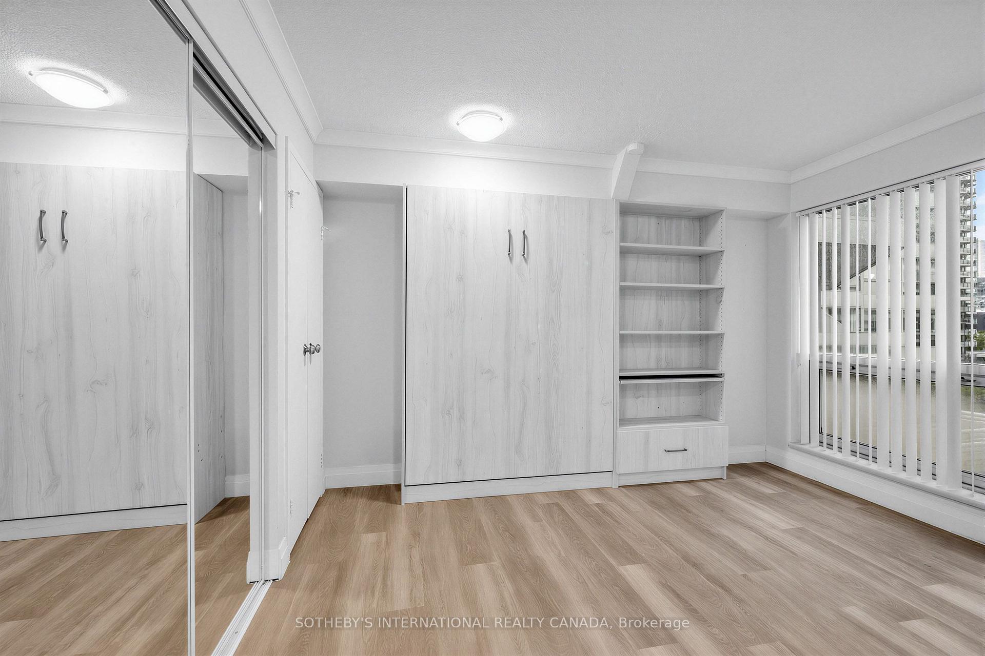 Photo 15 of Unit 702, 10 Queens Quay W, Toronto, Waterfront Communities — HOMEH