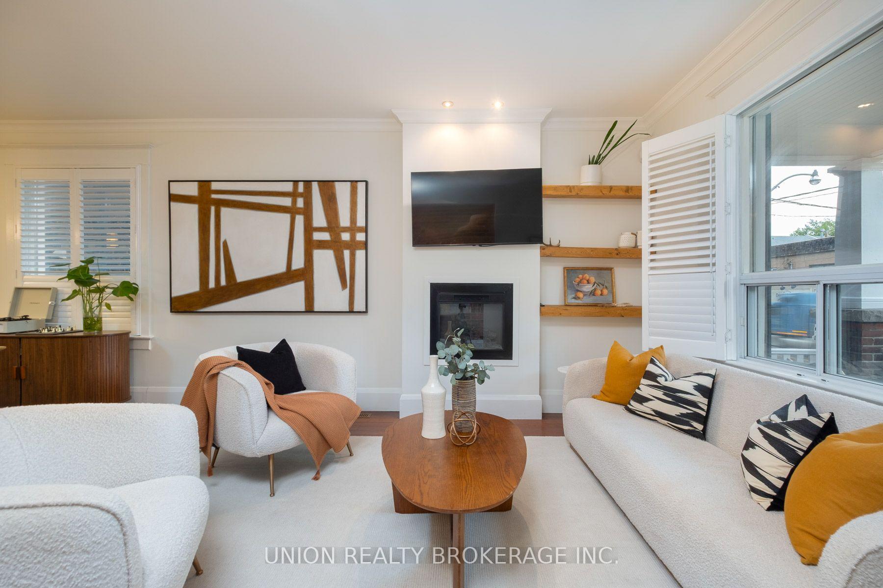 Photo 4 of 339 Kingston Road, Toronto, The Beaches — HOMEH