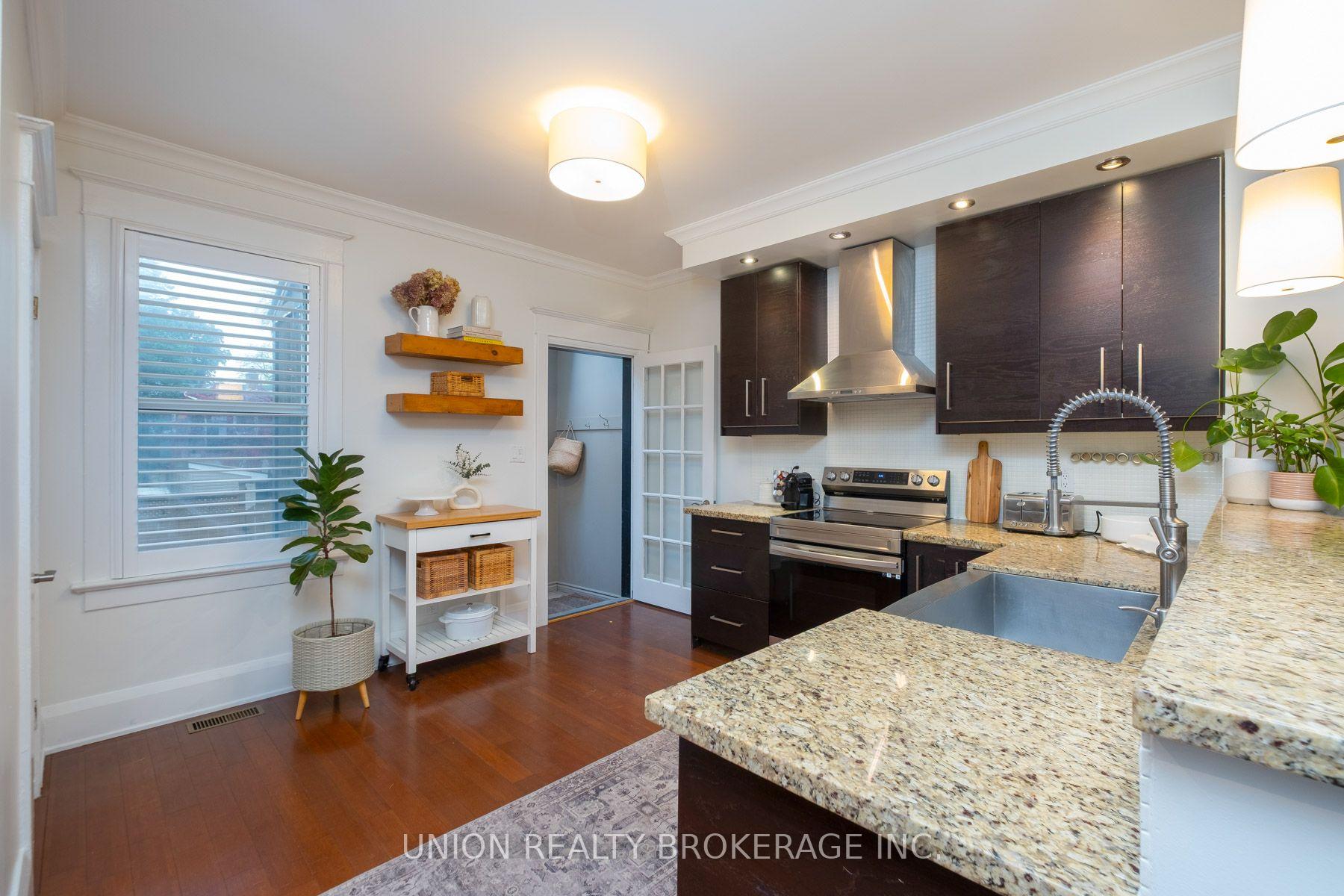 Photo 11 of 339 Kingston Road, Toronto, The Beaches — HOMEH