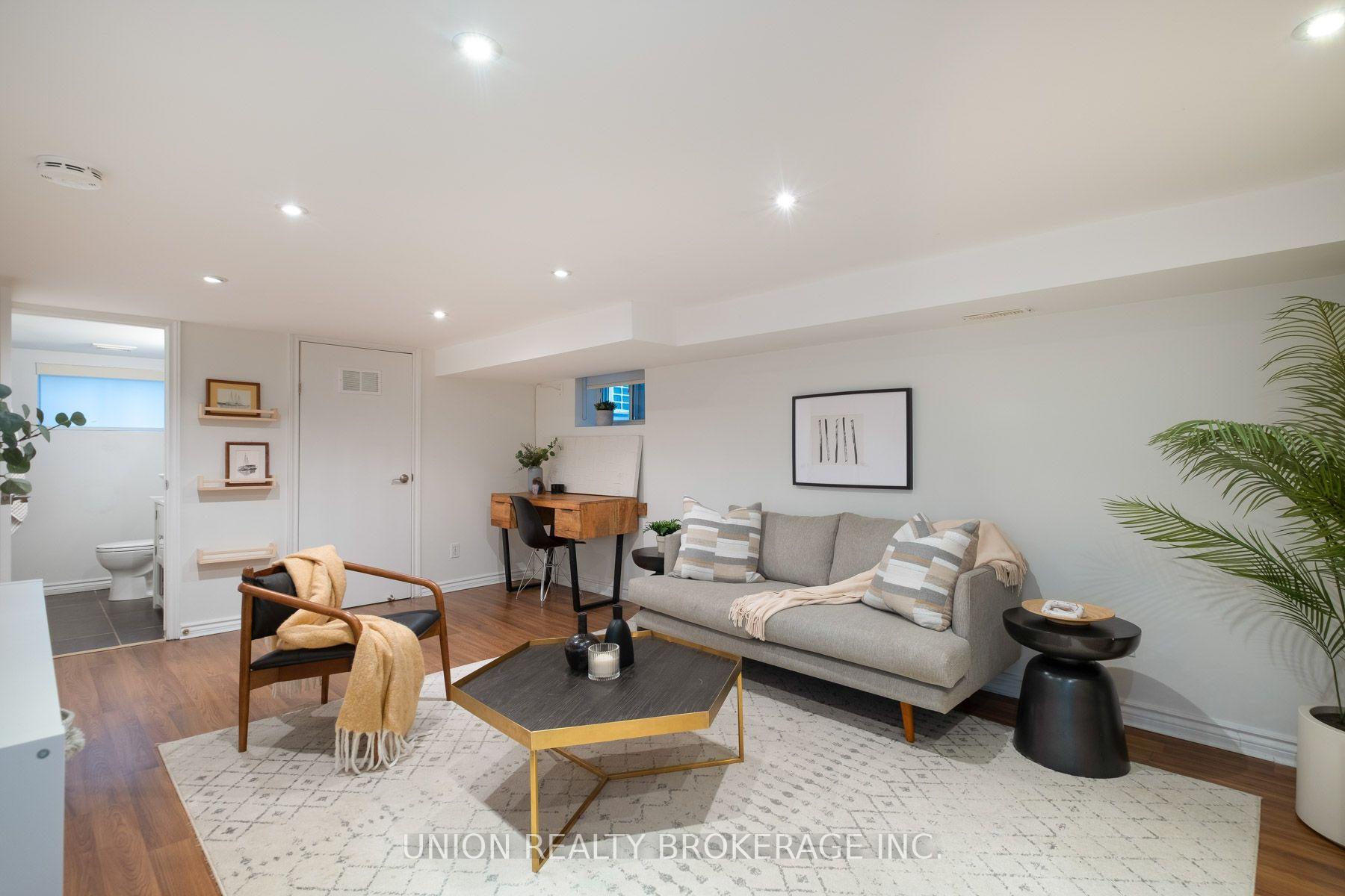 Photo 17 of 339 Kingston Road, Toronto, The Beaches — HOMEH