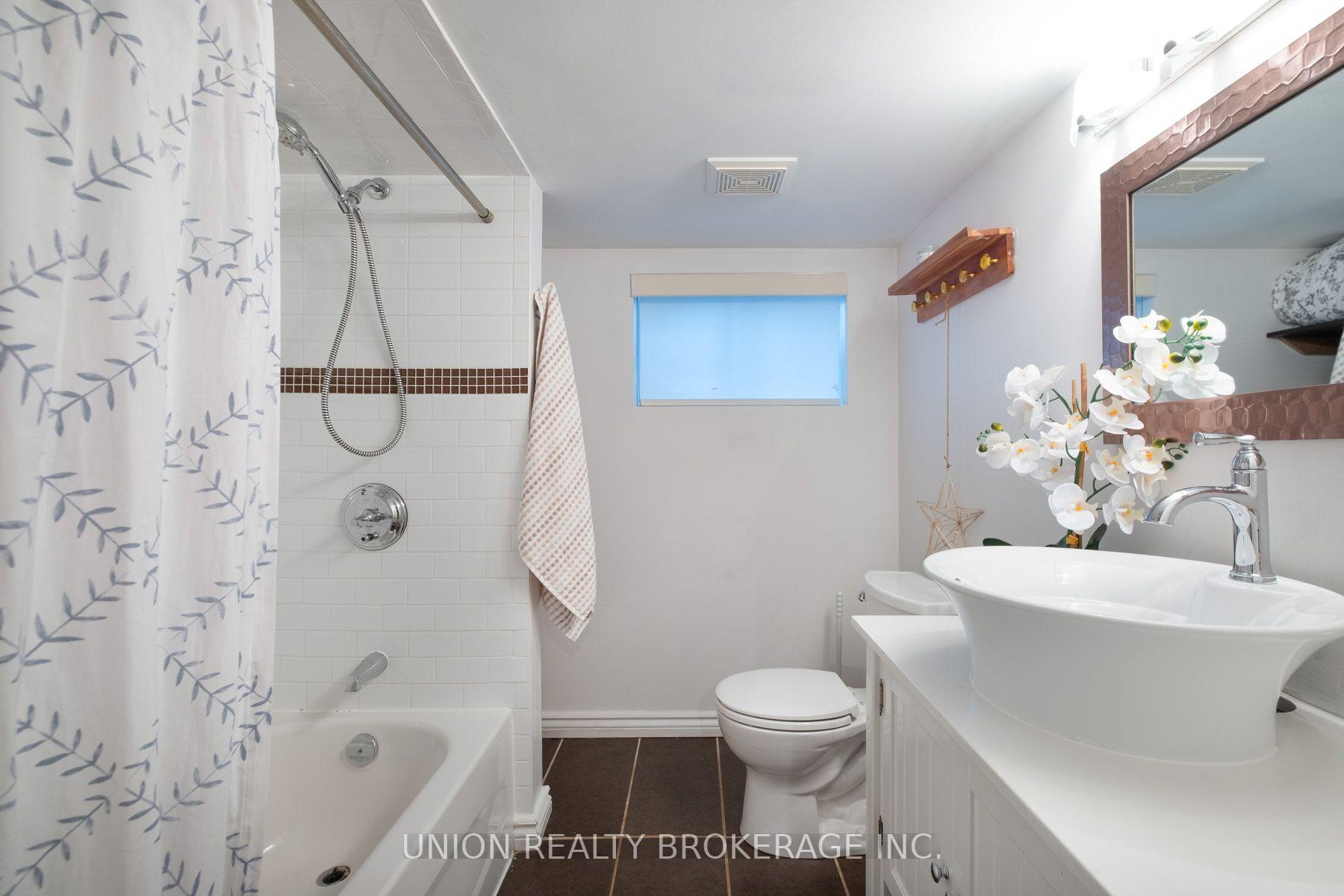Photo 21 of 339 Kingston Road, Toronto, The Beaches — HOMEH