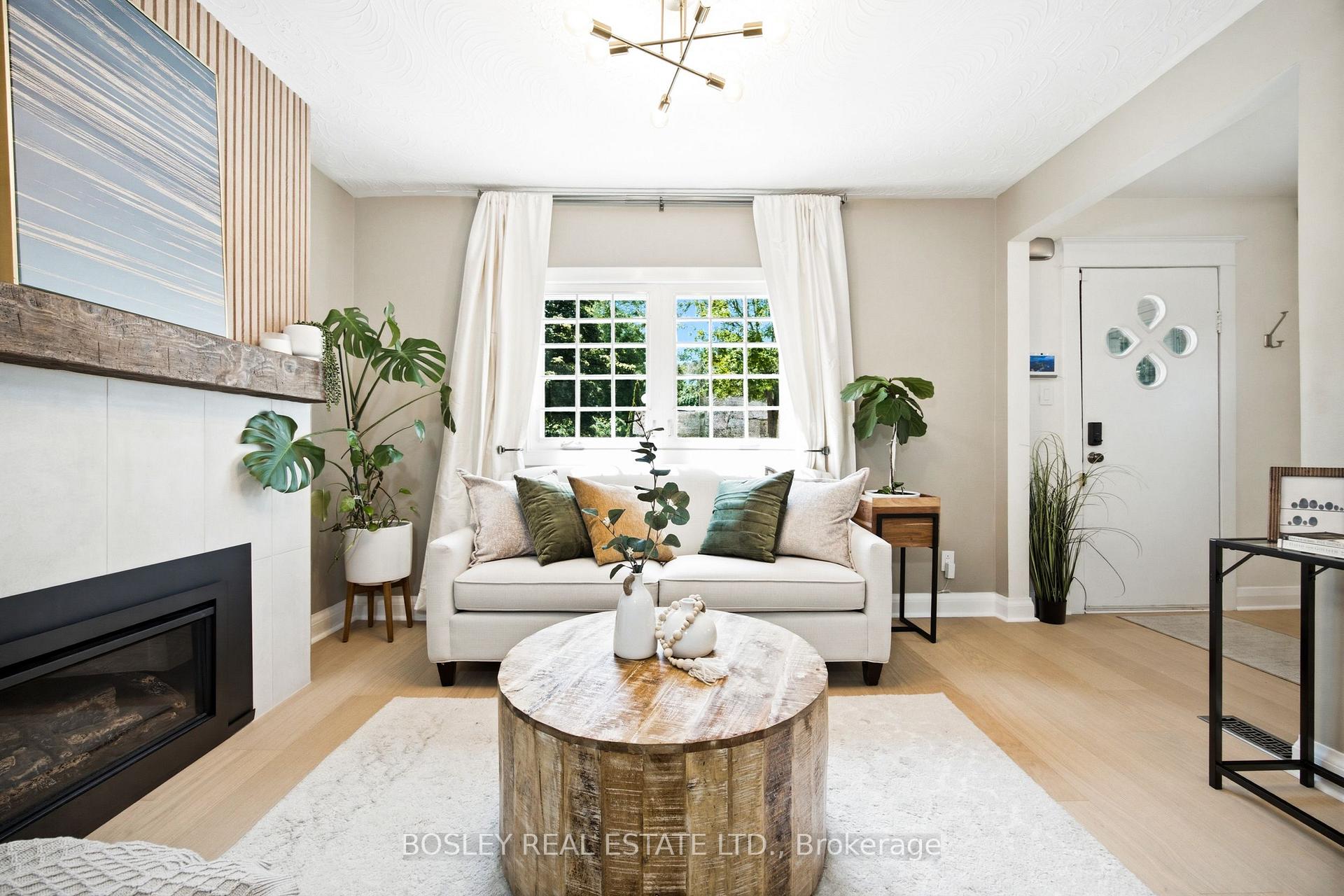Photo 8 of 13 Aldridge Avenue, Toronto, Woodbine Corridor — HOMEH