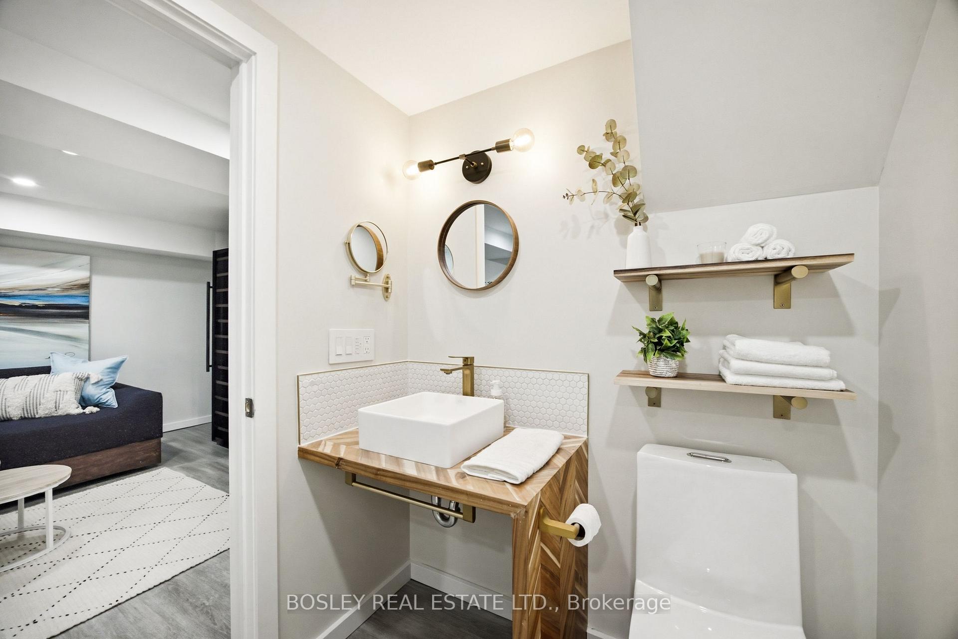 Photo 33 of 13 Aldridge Avenue, Toronto, Woodbine Corridor — HOMEH