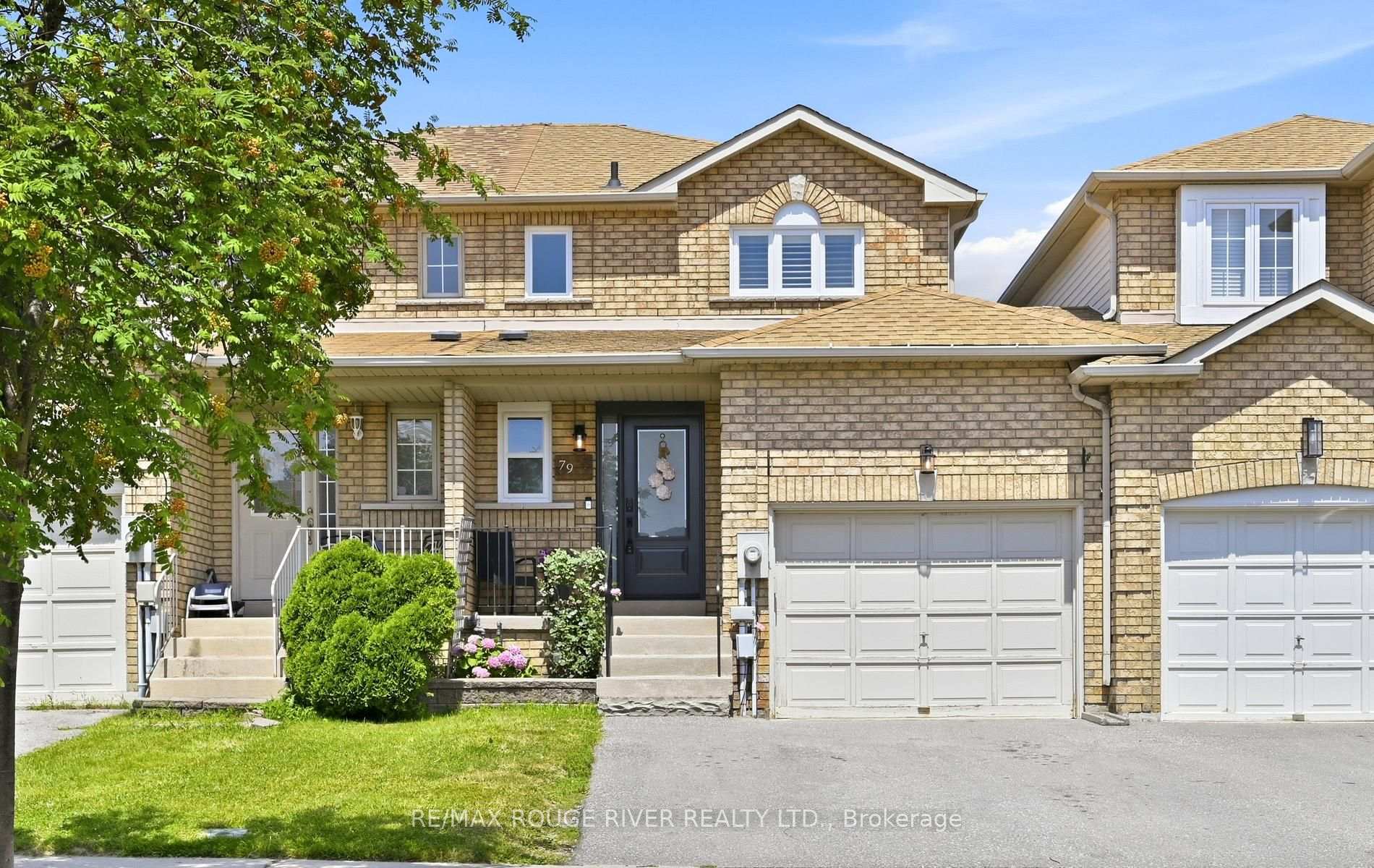 Photo 2 of 79 Somerscales Drive, Clarington, Bowmanville — HOMEH