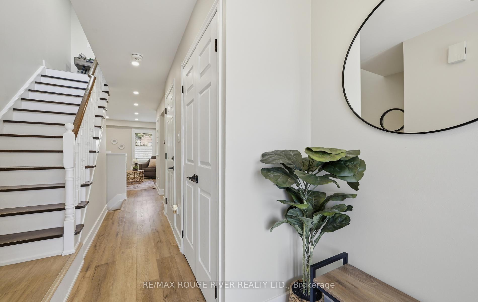 Photo 5 of 79 Somerscales Drive, Clarington, Bowmanville — HOMEH