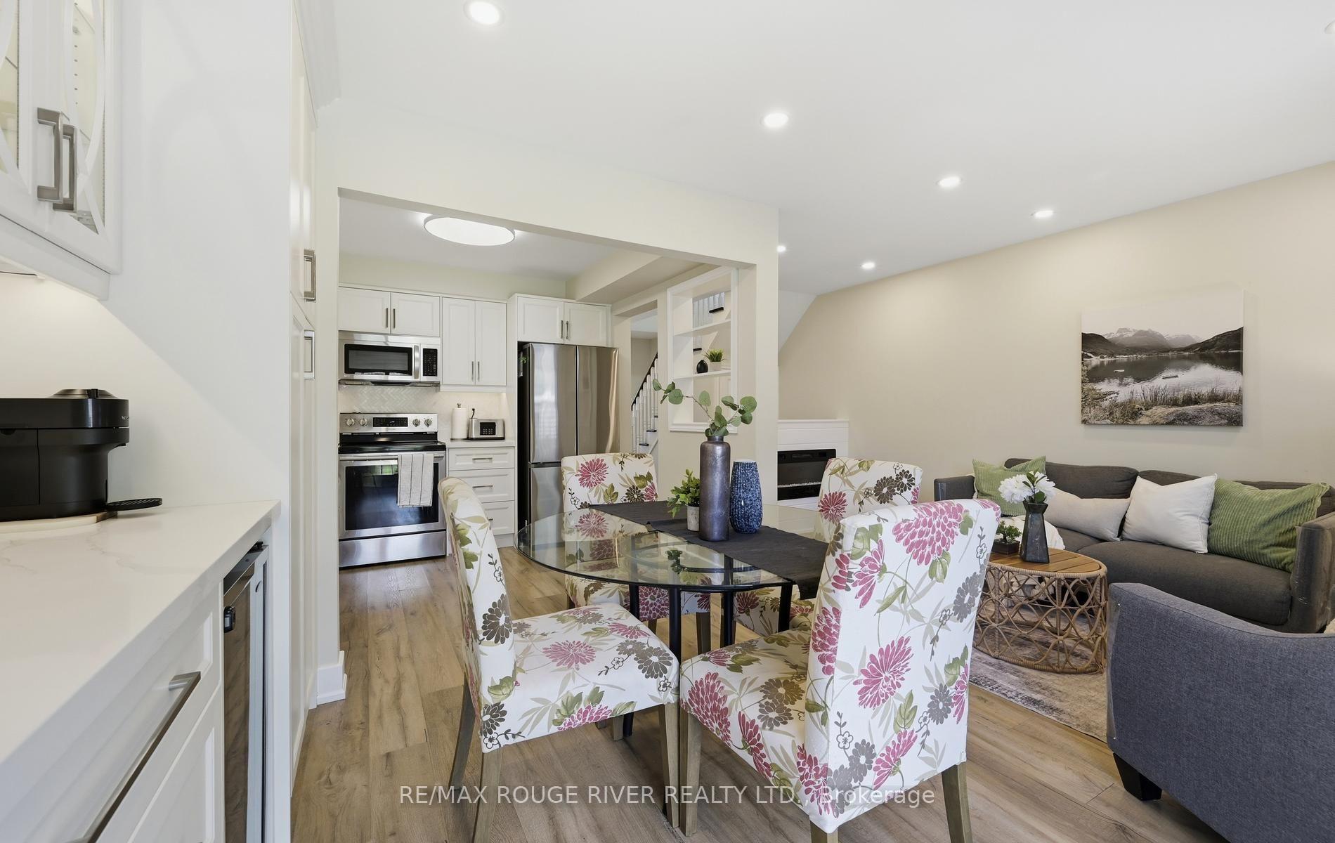Photo 11 of 79 Somerscales Drive, Clarington, Bowmanville — HOMEH