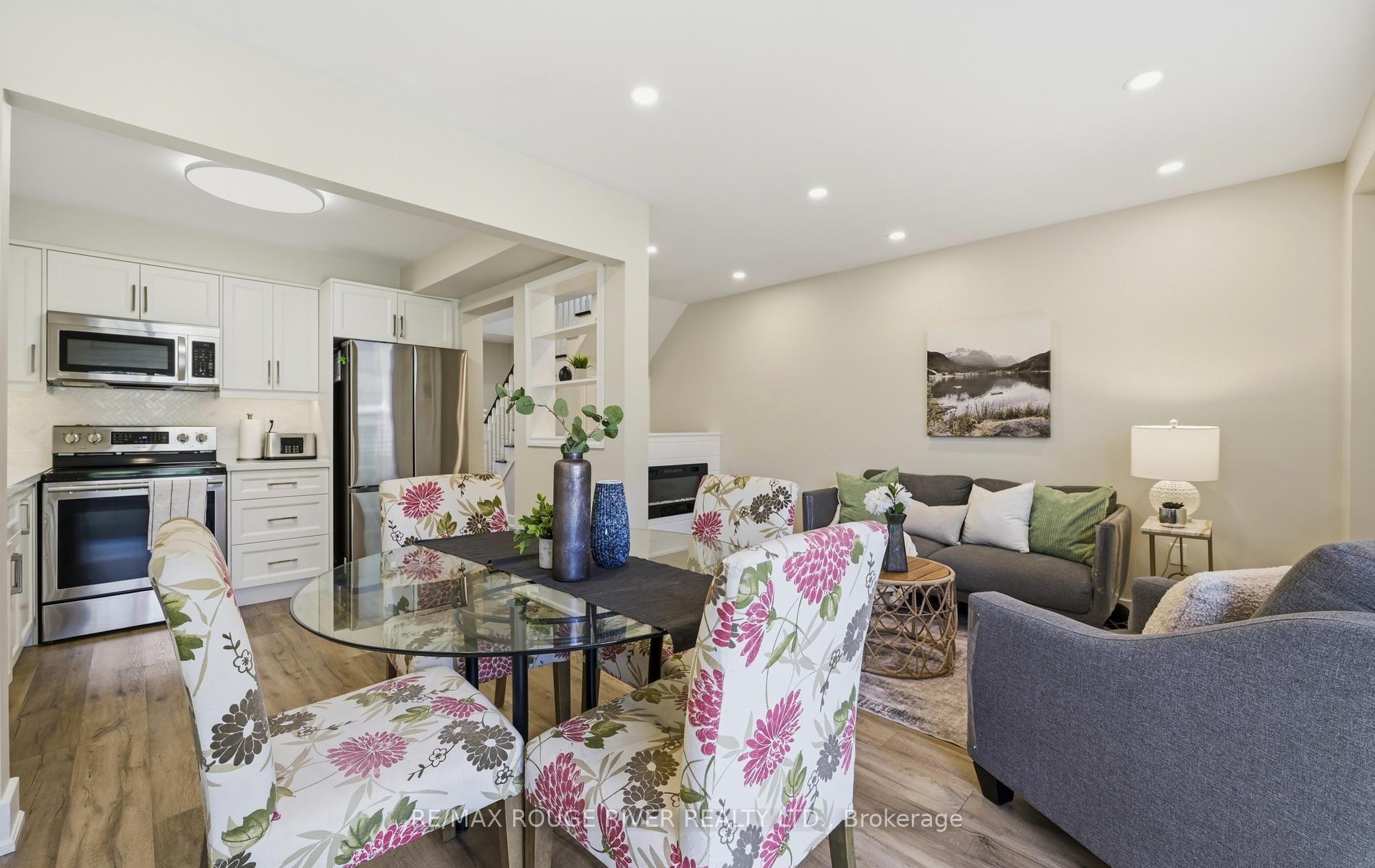 Photo 12 of 79 Somerscales Drive, Clarington, Bowmanville — HOMEH