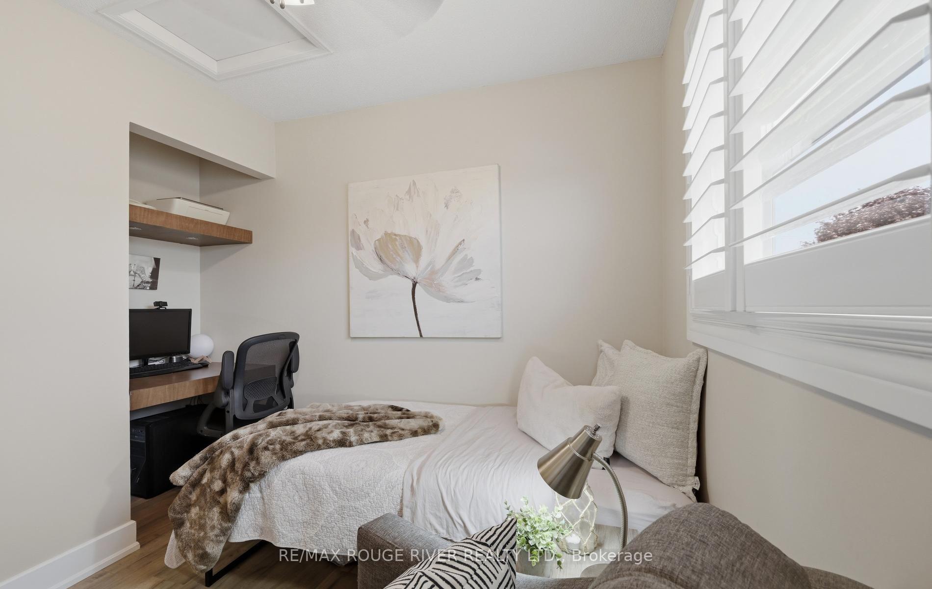 Photo 25 of 79 Somerscales Drive, Clarington, Bowmanville — HOMEH