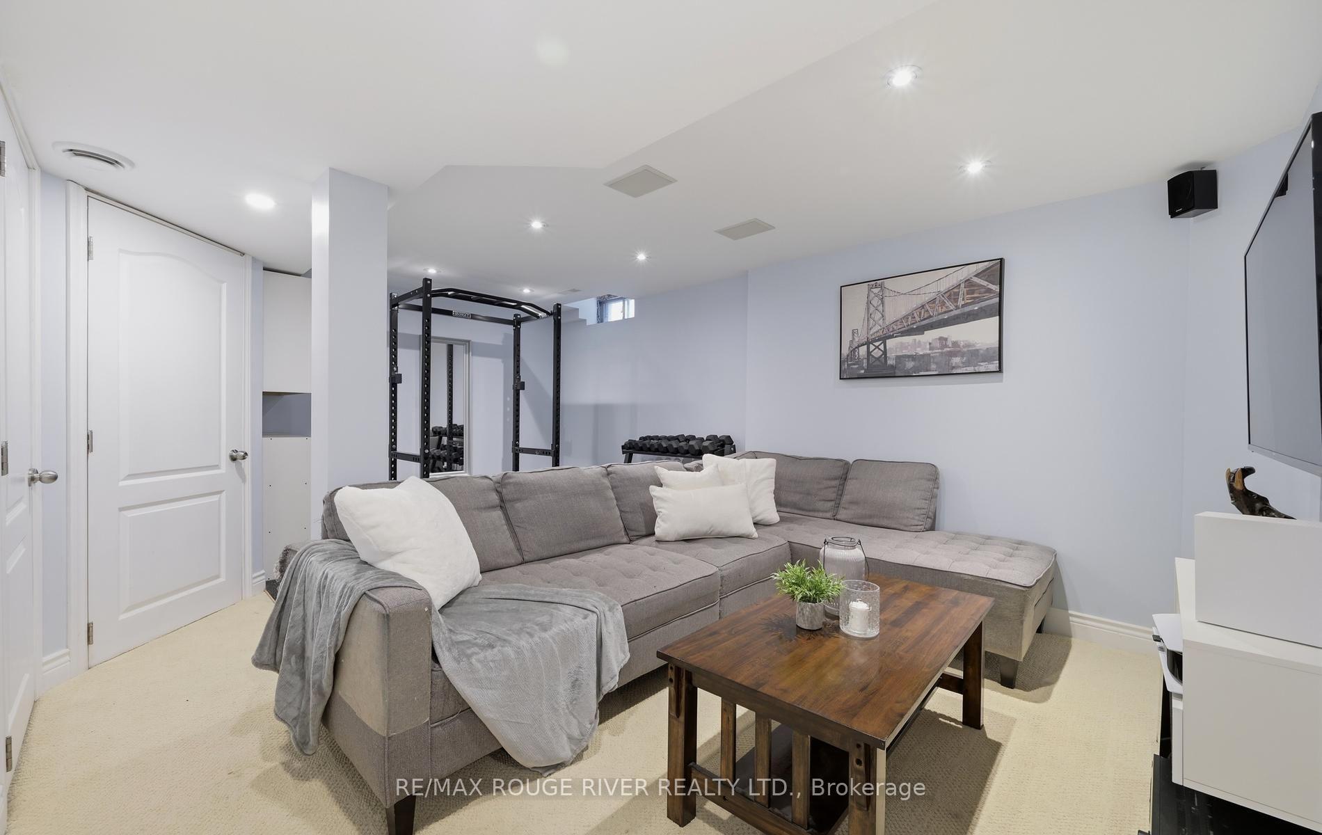 Photo 26 of 79 Somerscales Drive, Clarington, Bowmanville — HOMEH