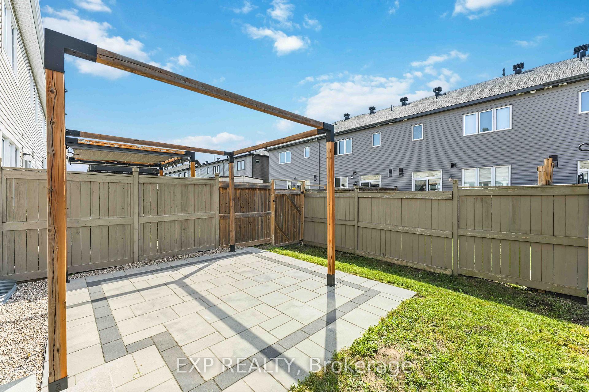 Photo 33 of 82 Buffalograss Crescent, Ottawa, Barrhaven - Half Moon Bay — HOMEH
