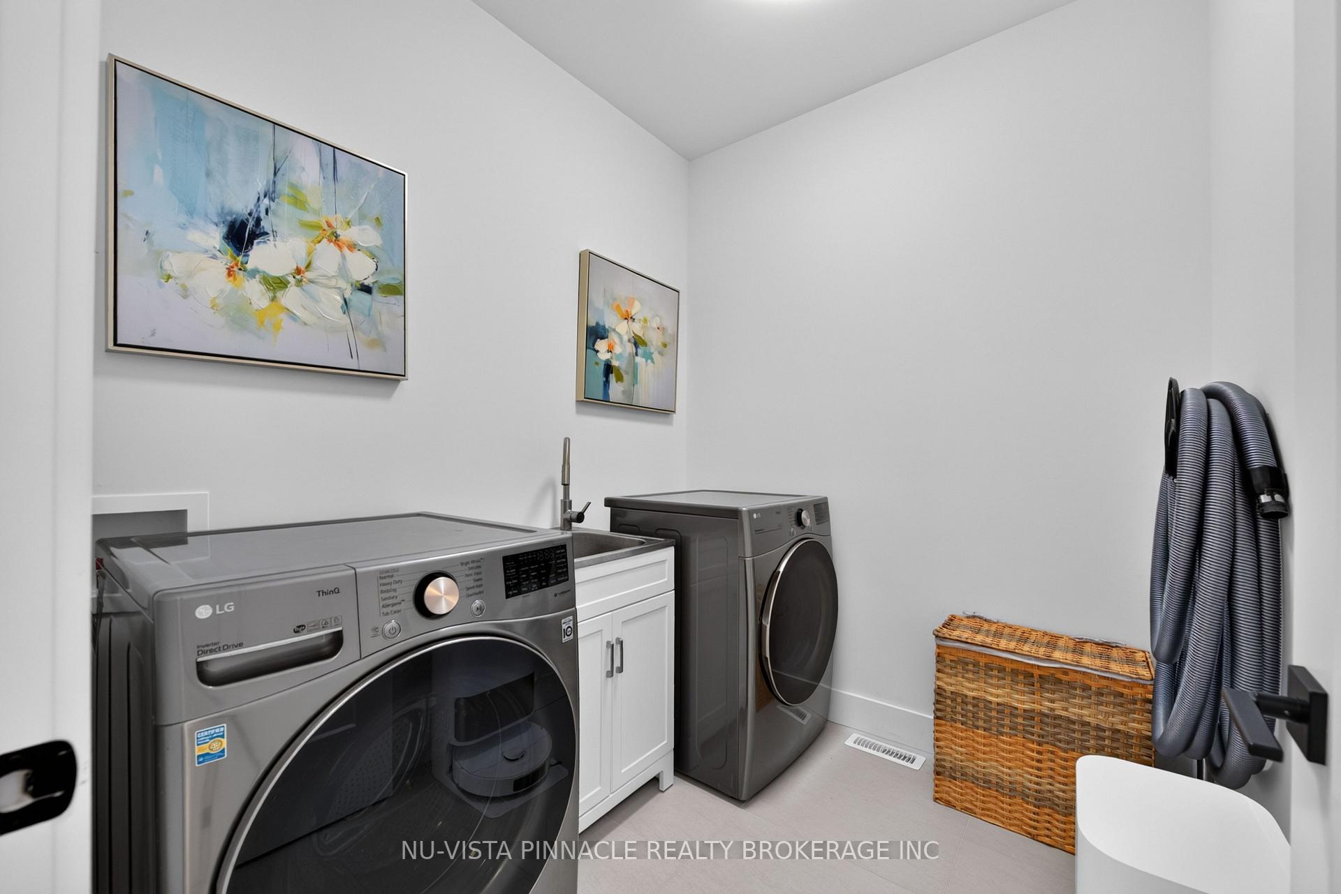 Photo 32 of 7517 Silvercreek Crescent, London, South V — HOMEH