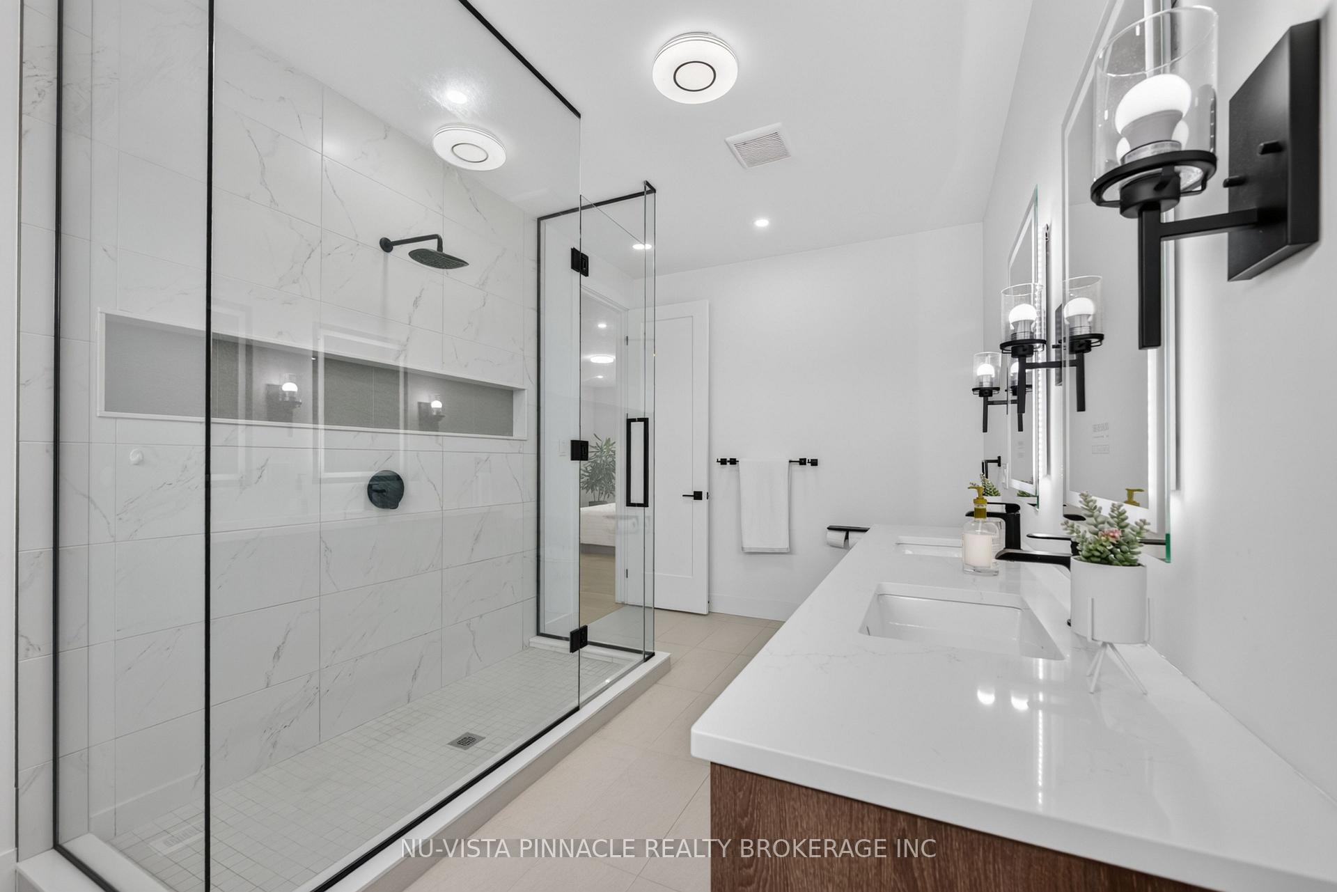 Photo 37 of 7517 Silvercreek Crescent, London, South V — HOMEH