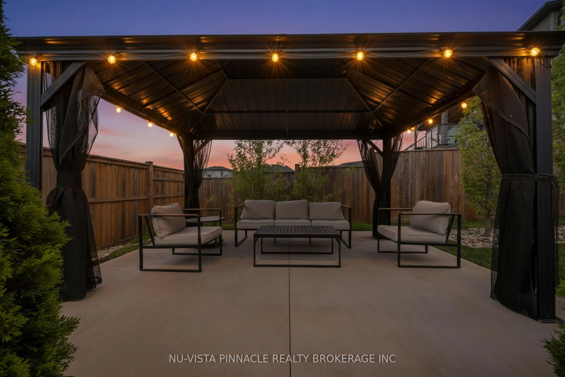 Photo 62 of 7517 Silvercreek Crescent, London, South V — HOMEH
