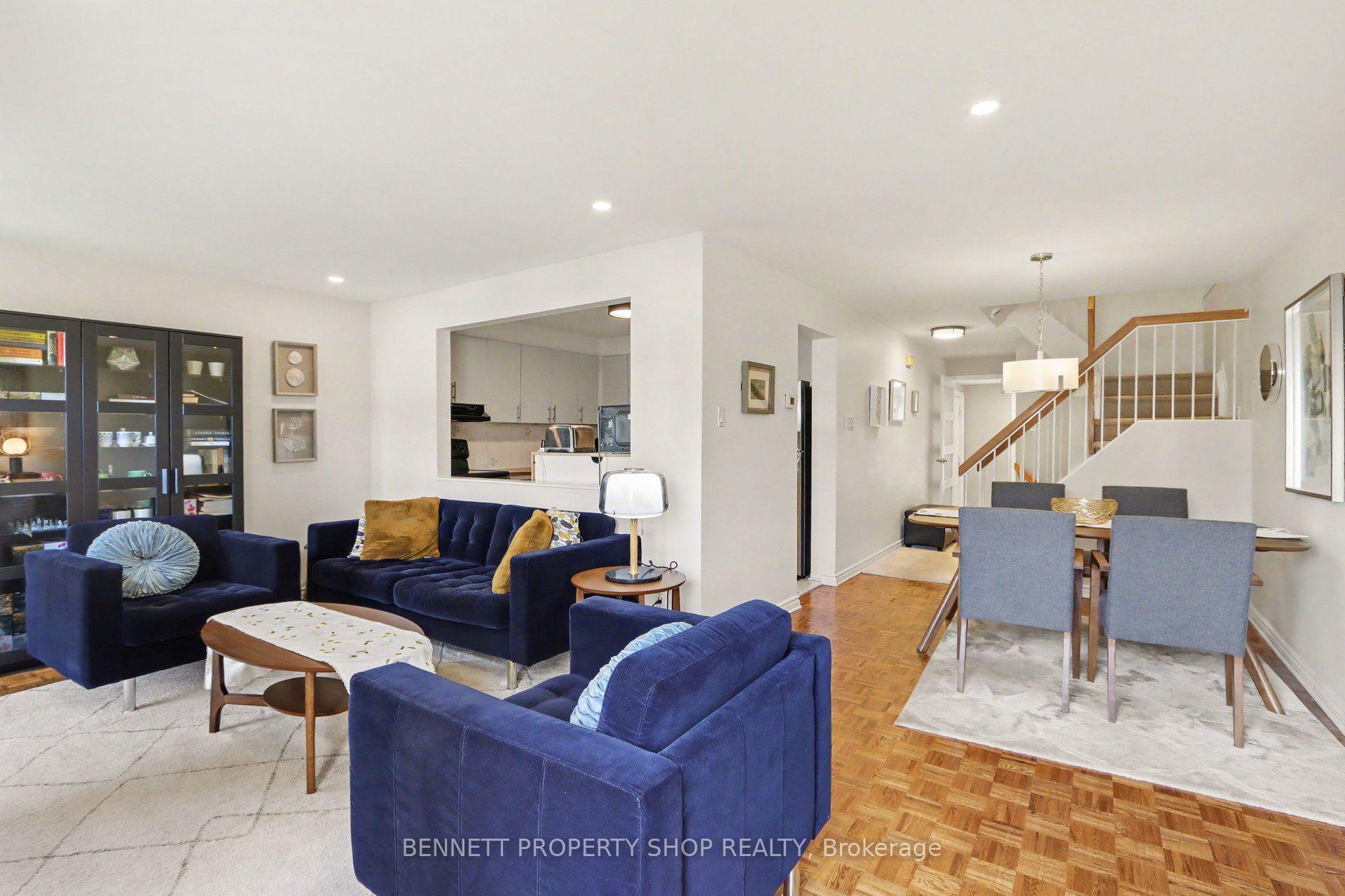 Photo 3 of Unit B, 2 Maple Ridge Crescent, Ottawa, Barrhaven - Pheasant Run — HOMEH