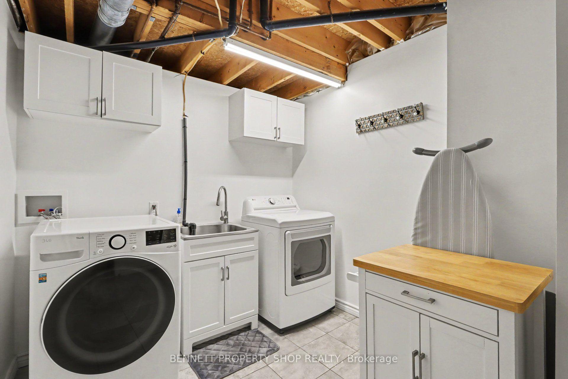Photo 13 of Unit B, 2 Maple Ridge Crescent, Ottawa, Barrhaven - Pheasant Run — HOMEH