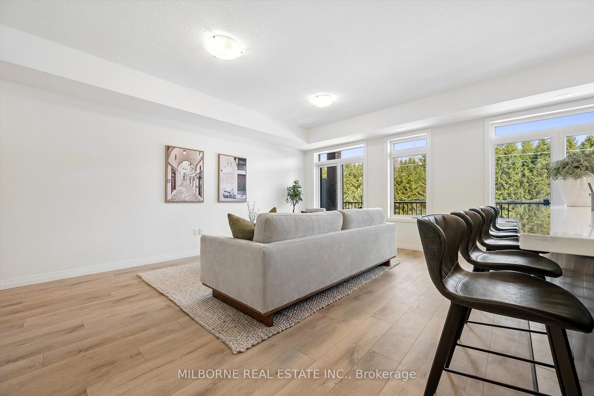 Photo 5 of 34 Thatcher Drive, Guelph, Kortright East — HOMEH
