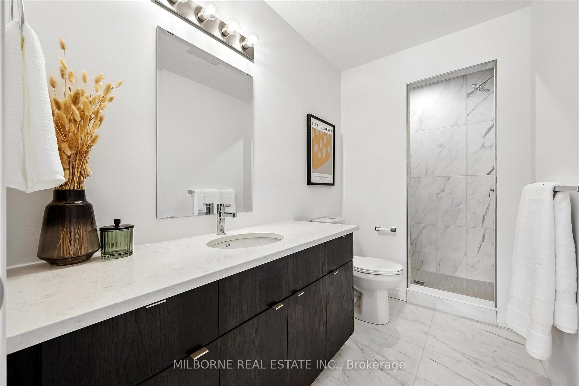 Photo 24 of 34 Thatcher Drive, Guelph, Kortright East — HOMEH