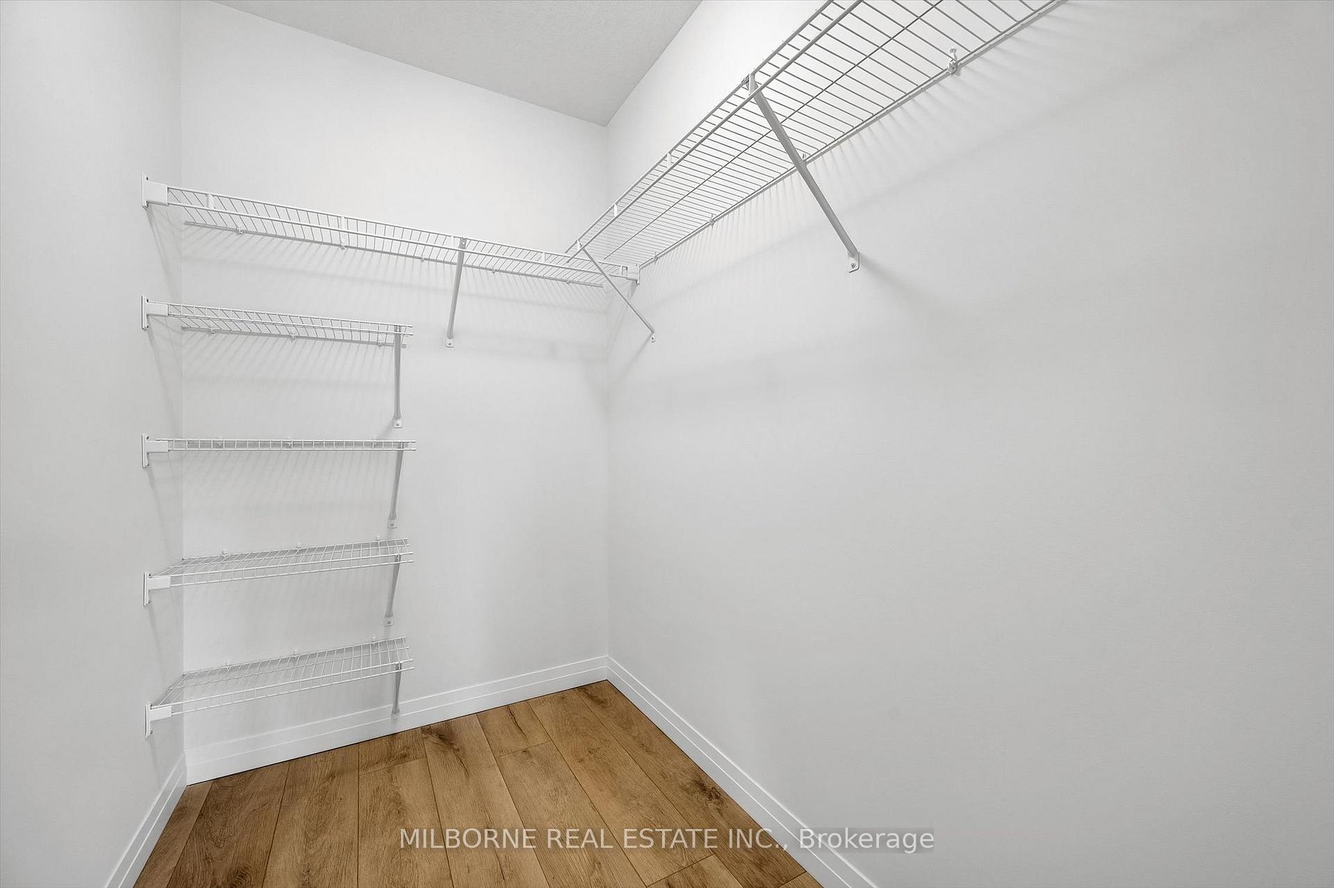 Photo 27 of 34 Thatcher Drive, Guelph, Kortright East — HOMEH