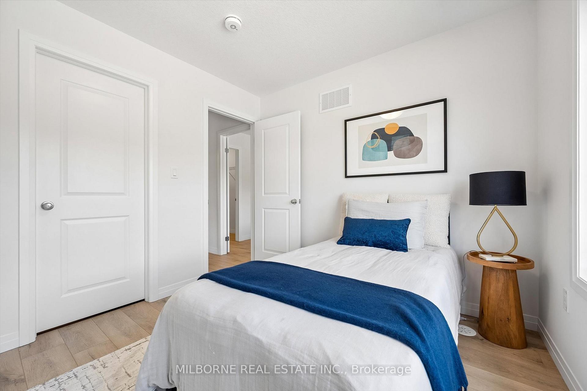 Photo 30 of 34 Thatcher Drive, Guelph, Kortright East — HOMEH