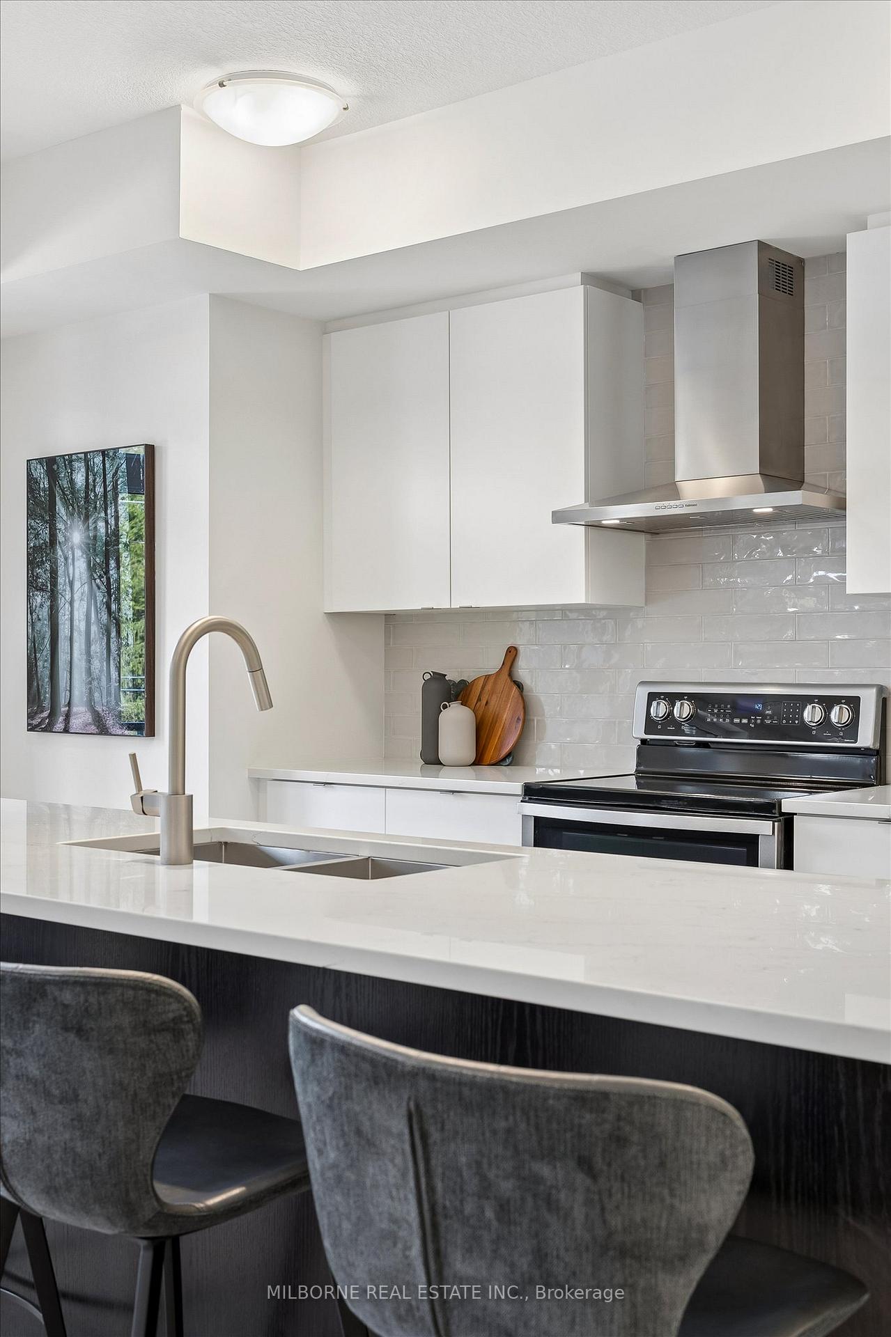 Photo 43 of 34 Thatcher Drive, Guelph, Kortright East — HOMEH