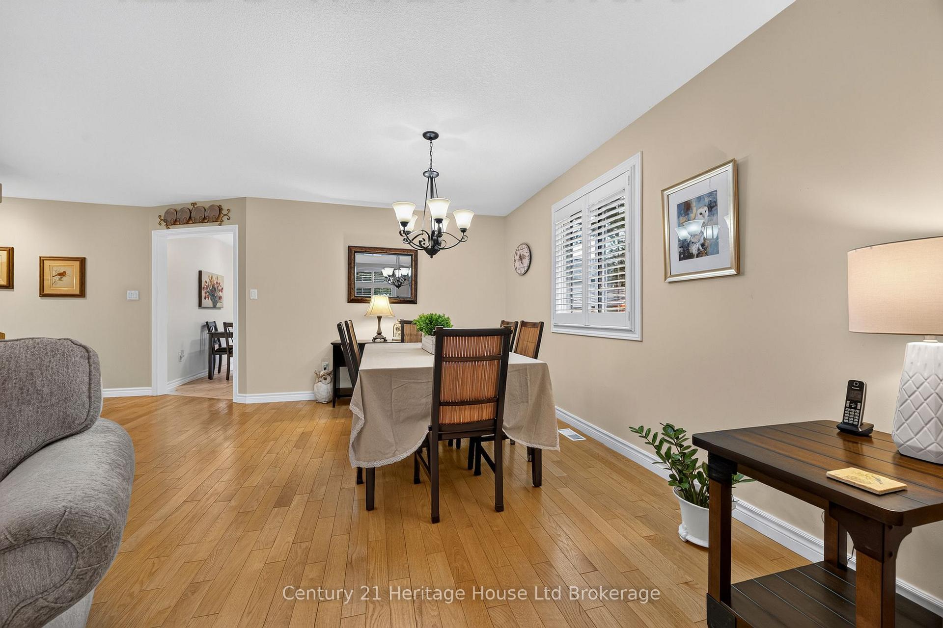 Photo 7 of 22 Hillside Road, Ingersoll, Ingersoll - North — HOMEH
