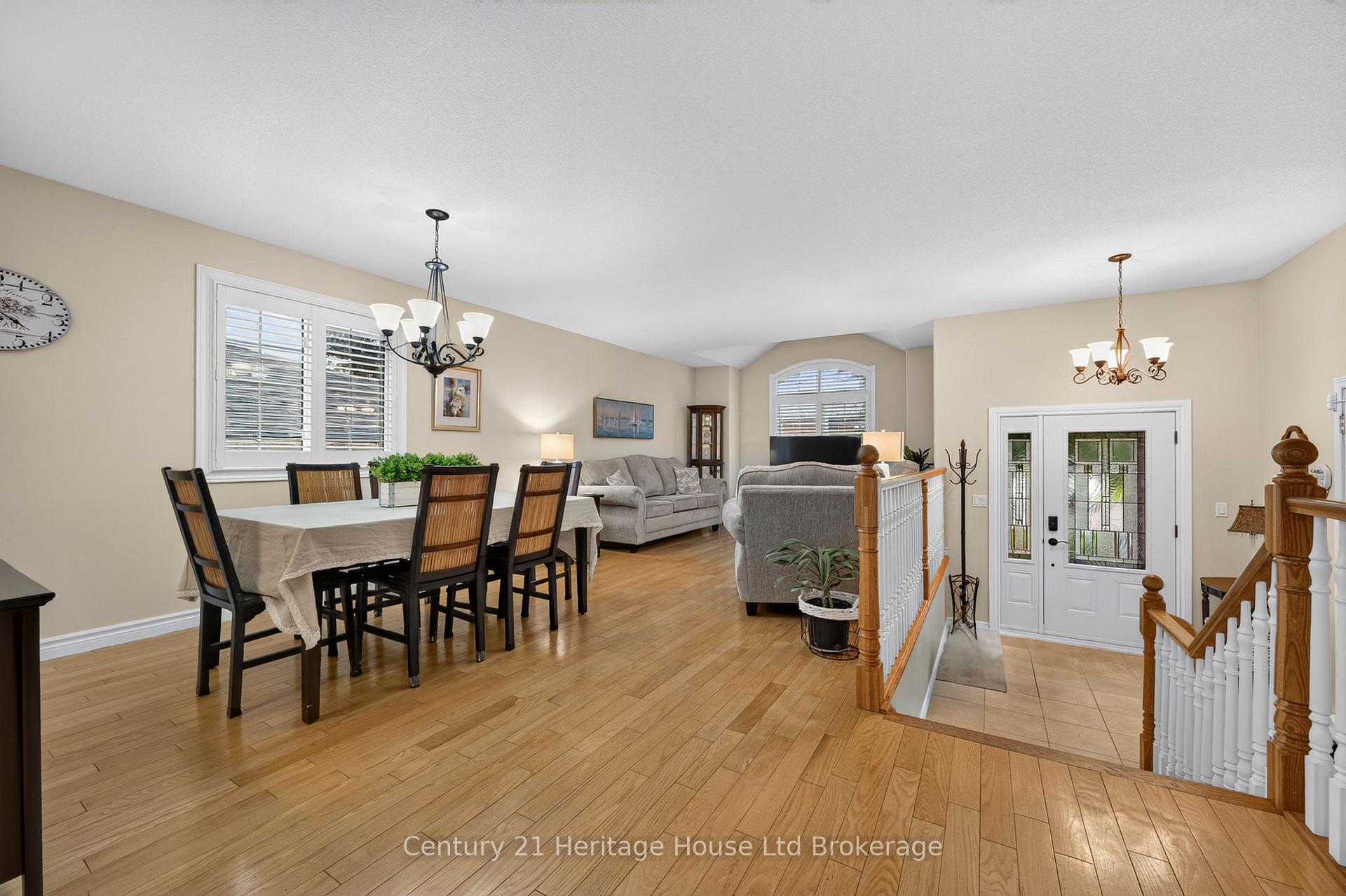Photo 8 of 22 Hillside Road, Ingersoll, Ingersoll - North — HOMEH