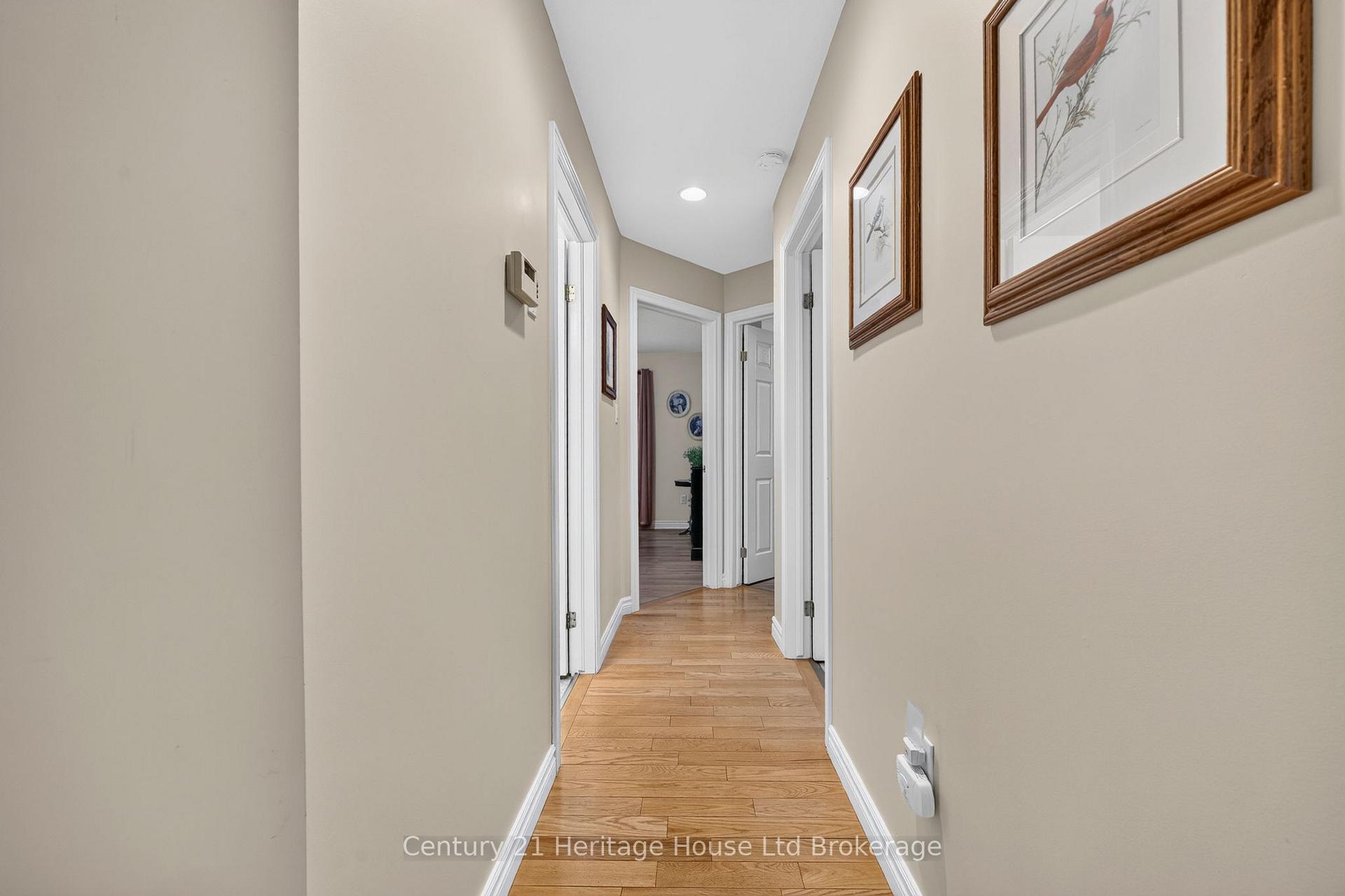 Photo 12 of 22 Hillside Road, Ingersoll, Ingersoll - North — HOMEH