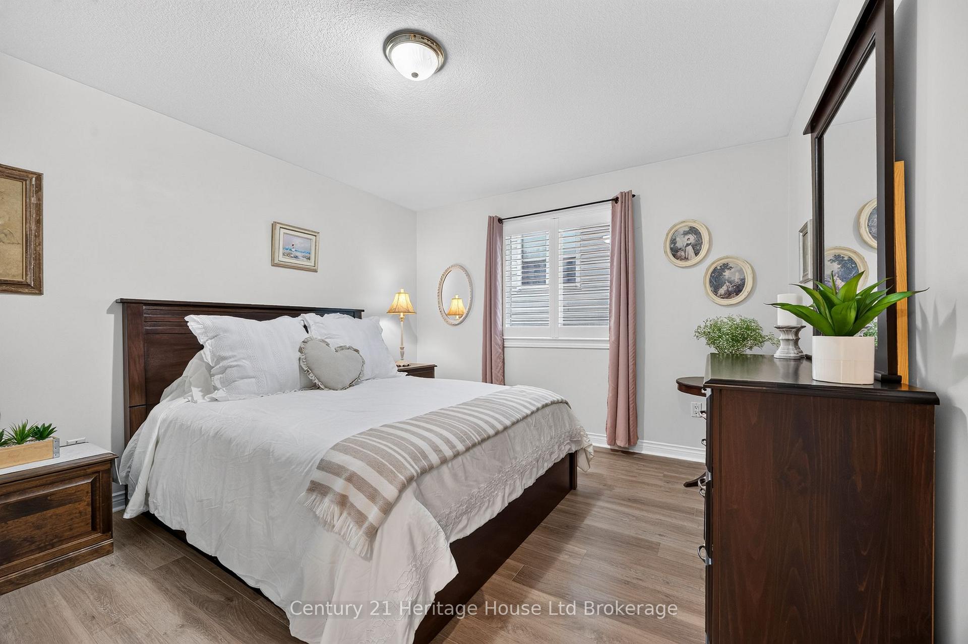 Photo 14 of 22 Hillside Road, Ingersoll, Ingersoll - North — HOMEH