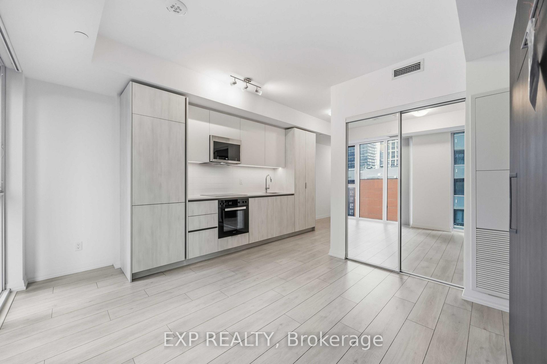 Photo 5 of Unit 1601, 400 King Street W, Toronto, Waterfront Communities — HOMEH
