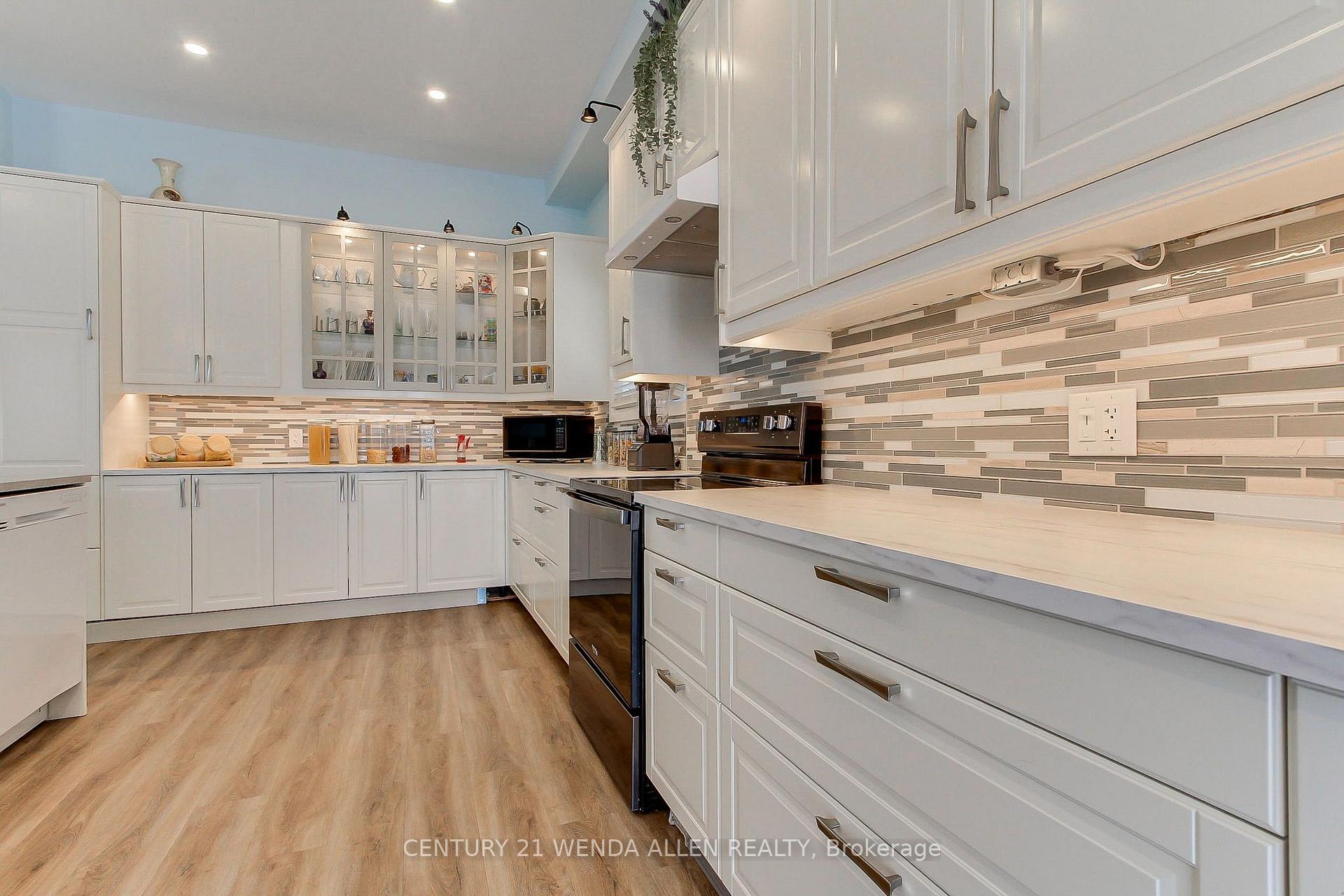 Photo 15 of 2925 Highway 2 Road, Clarington, Bowmanville — HOMEH