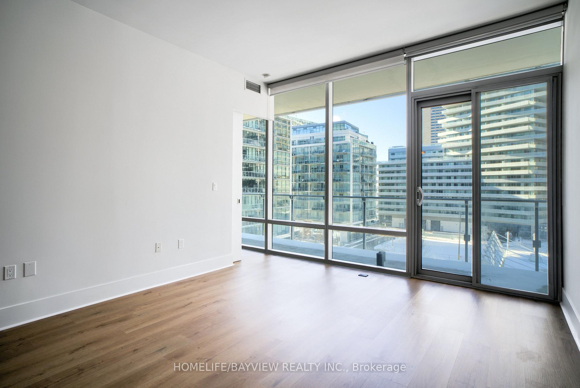 Photo 6 of Unit 639, 39 Queens Quay E, Toronto, Waterfront Communities — HOMEH