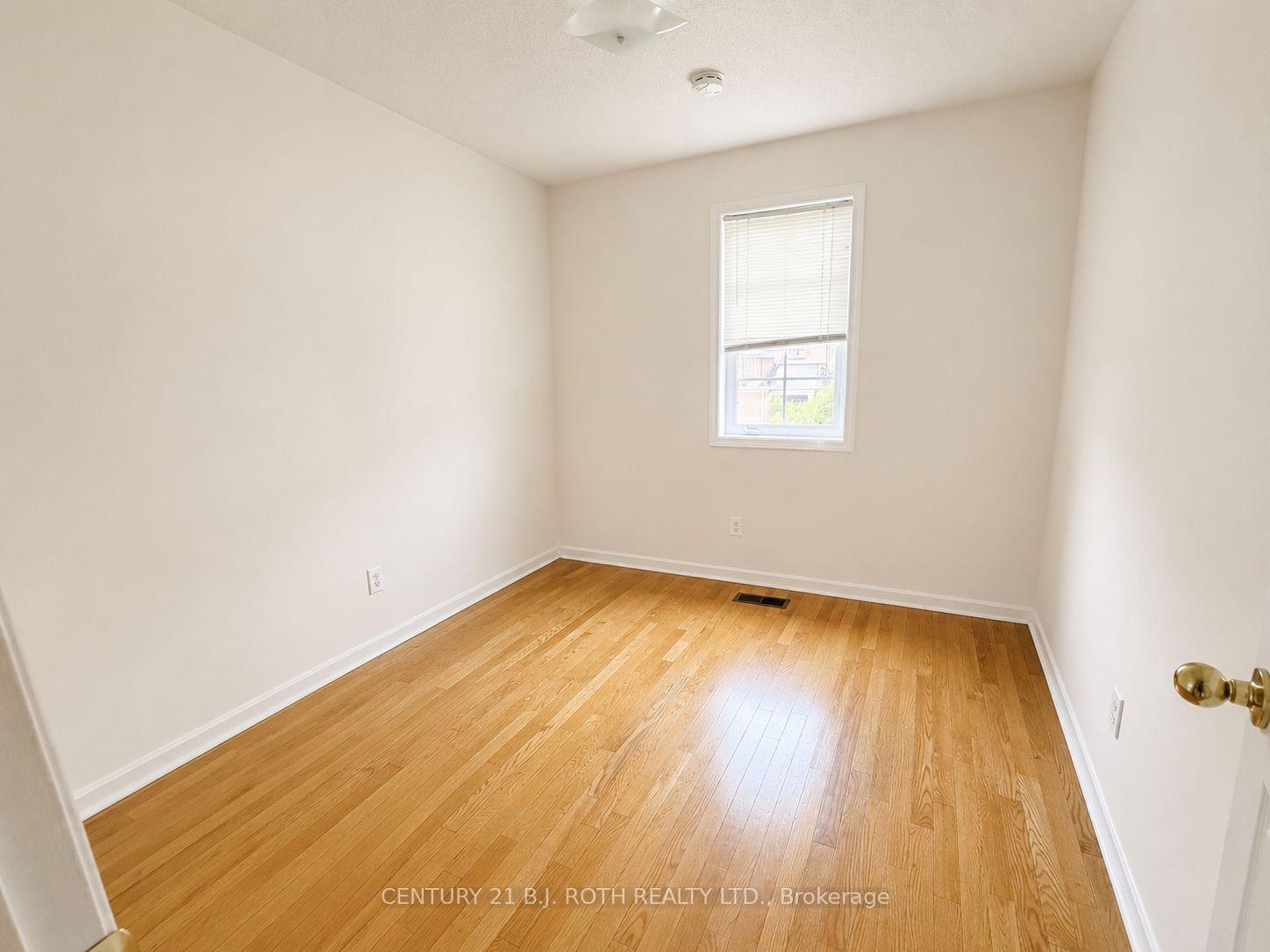 Photo 12 of Unit 66, 66 Sprucedale Way, Whitby, Pringle Creek — HOMEH