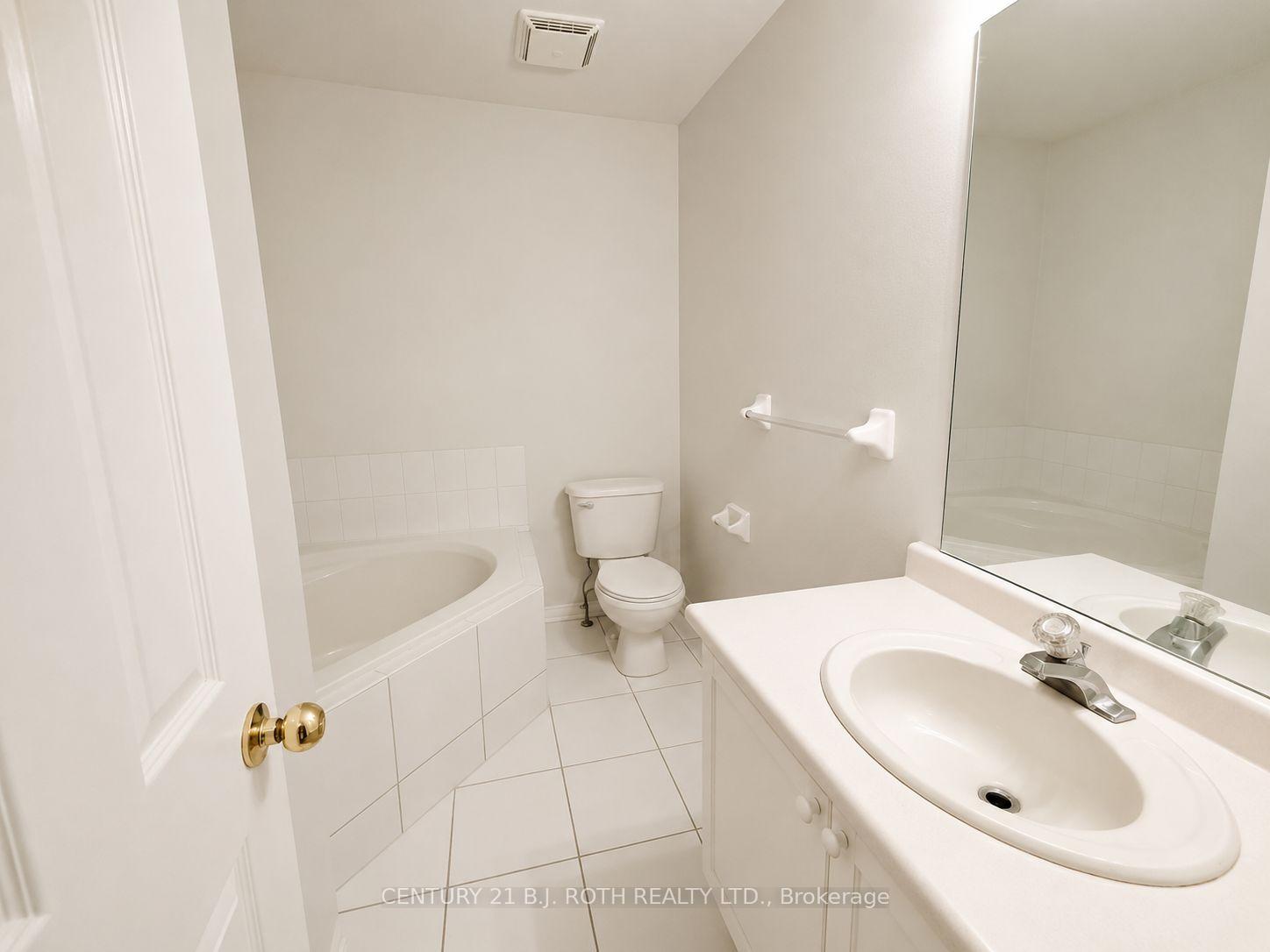 Photo 14 of Unit 66, 66 Sprucedale Way, Whitby, Pringle Creek — HOMEH