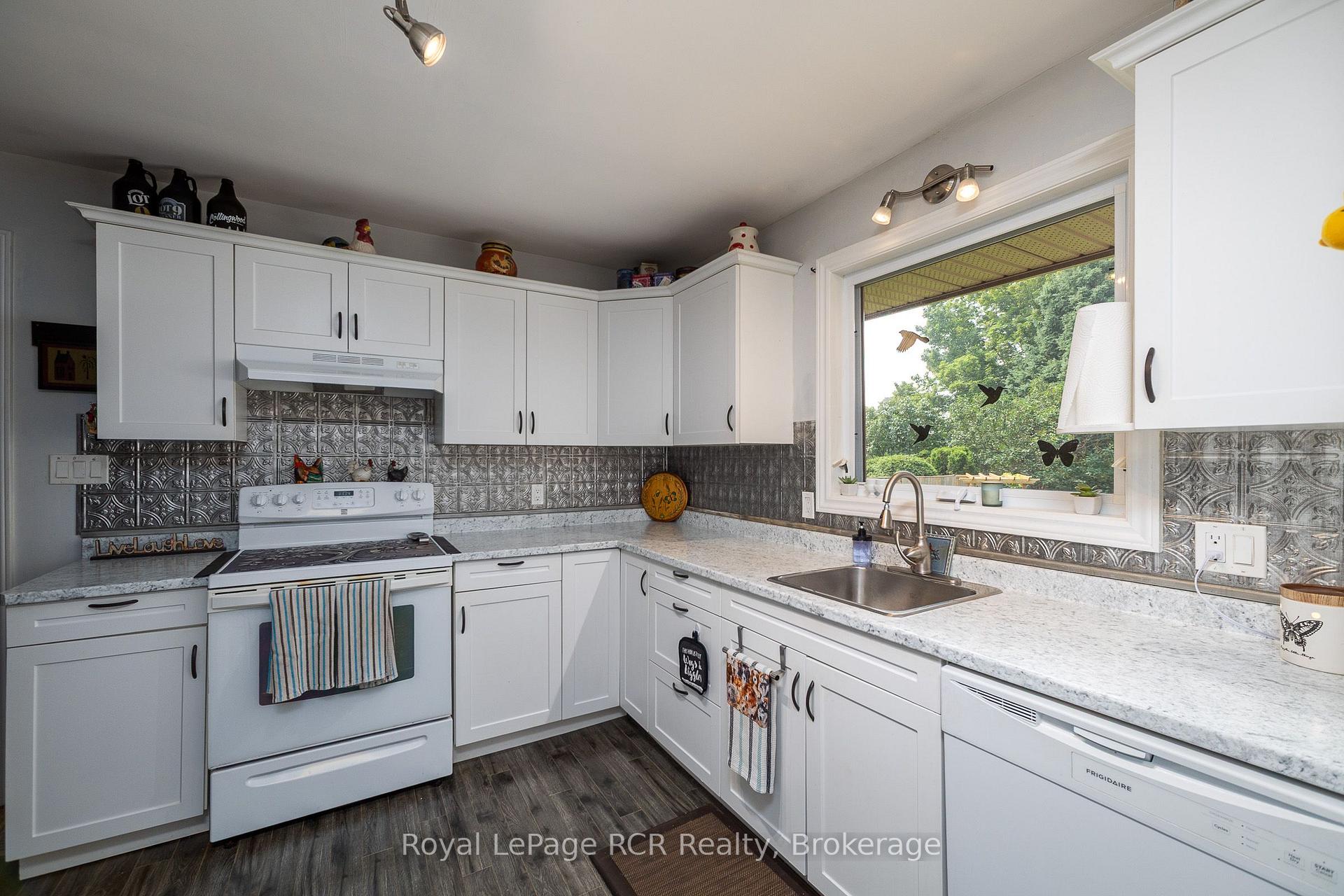 Photo 10 of 67 Cambrai Road, Grey Highlands — HOMEH