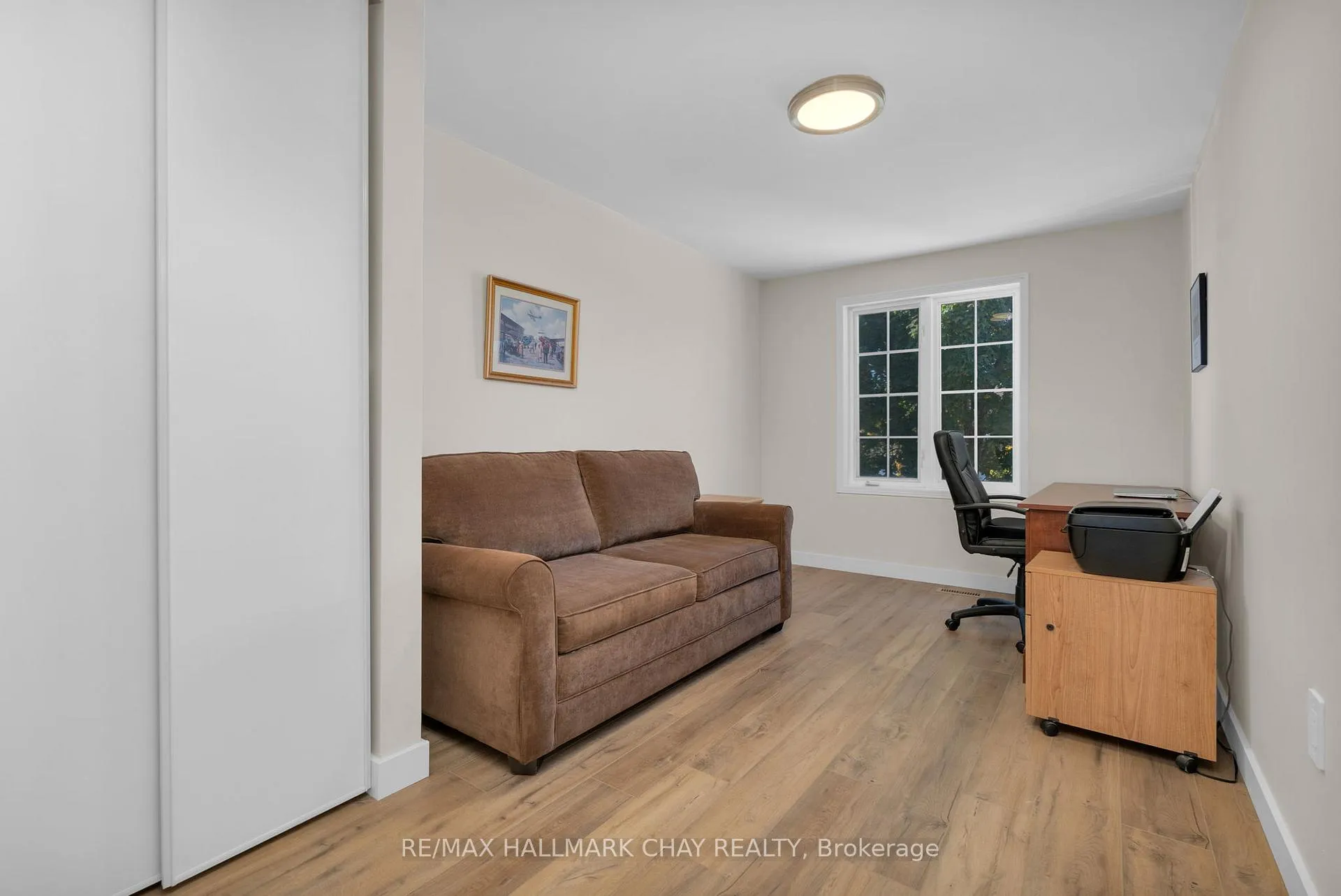 Photo 19 of 9 Caribou Court, Barrie, Holly — HOMEH
