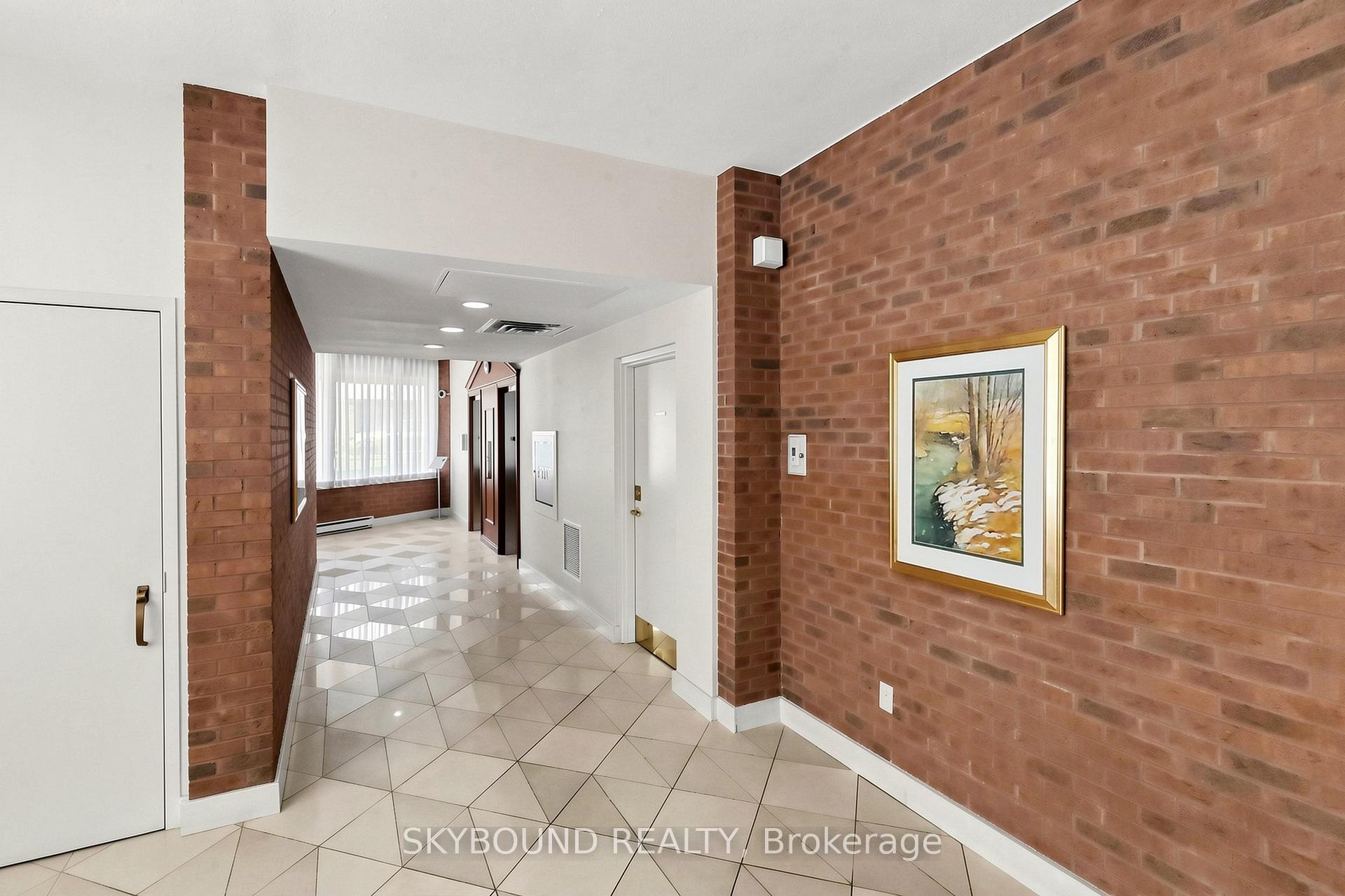 Photo 4 of Unit 401, 135 George Street S, Toronto, Waterfront Communities — HOMEH