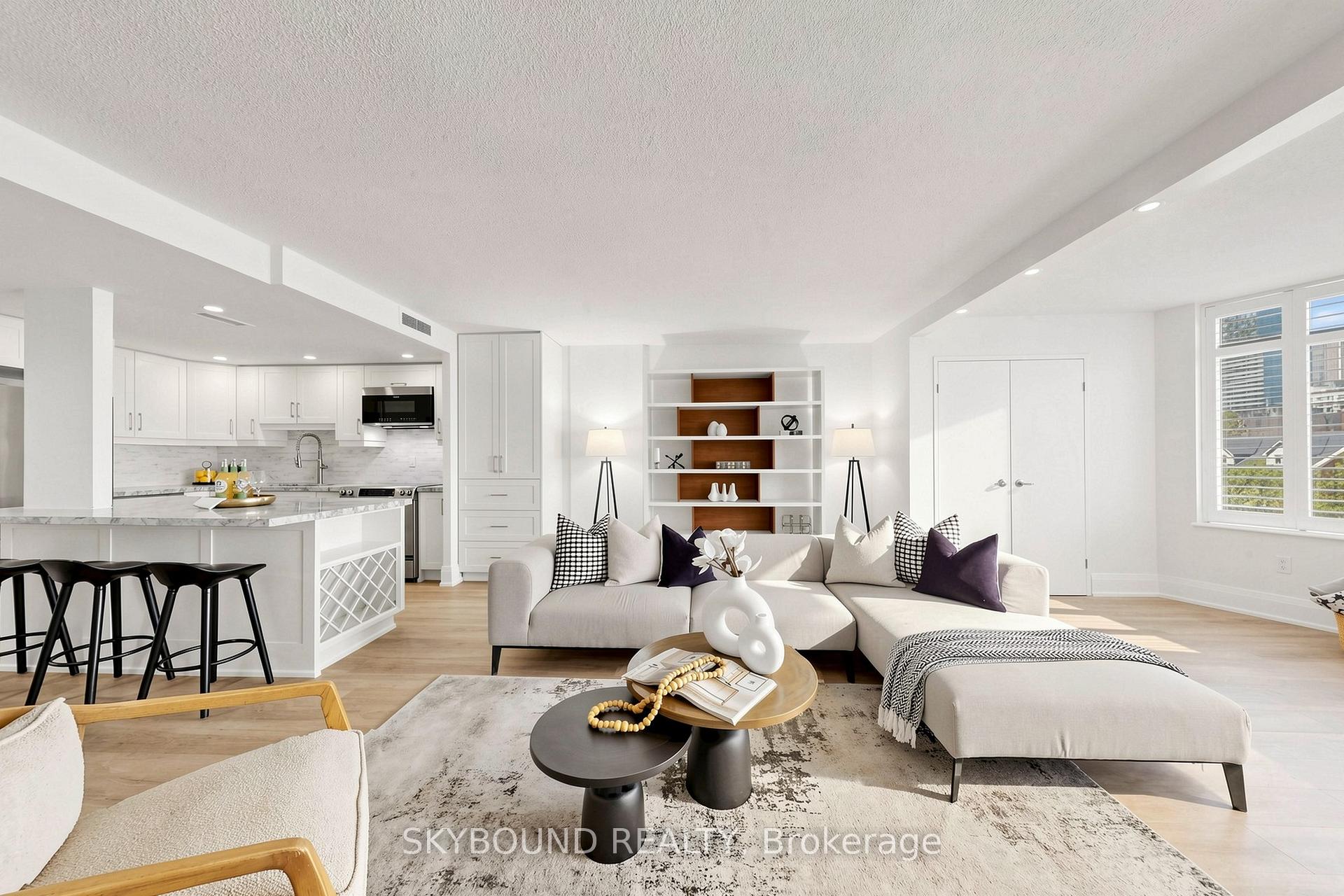 Photo 6 of Unit 401, 135 George Street S, Toronto, Waterfront Communities — HOMEH