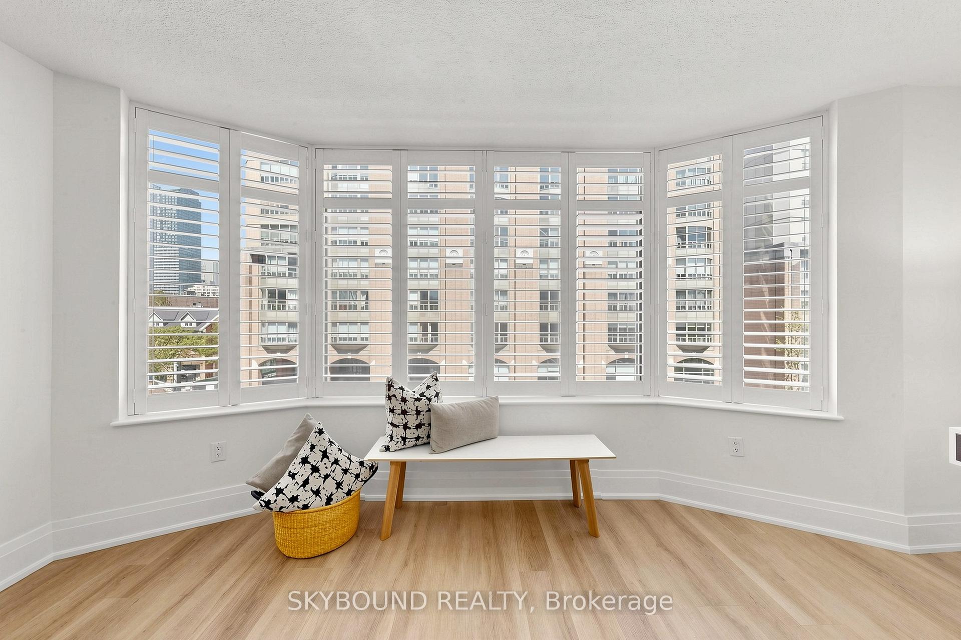 Photo 13 of Unit 401, 135 George Street S, Toronto, Waterfront Communities — HOMEH