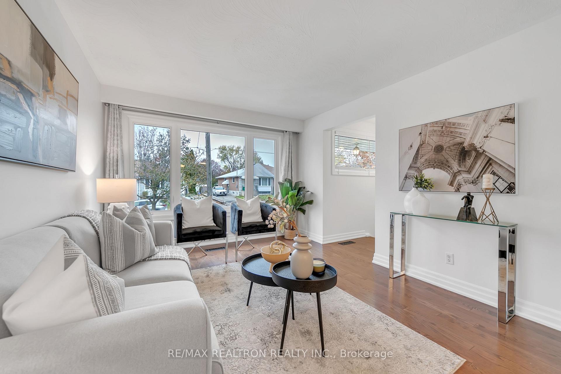 Photo 6 of 145 Willow Lane, Newmarket, Bristol-London — HOMEH