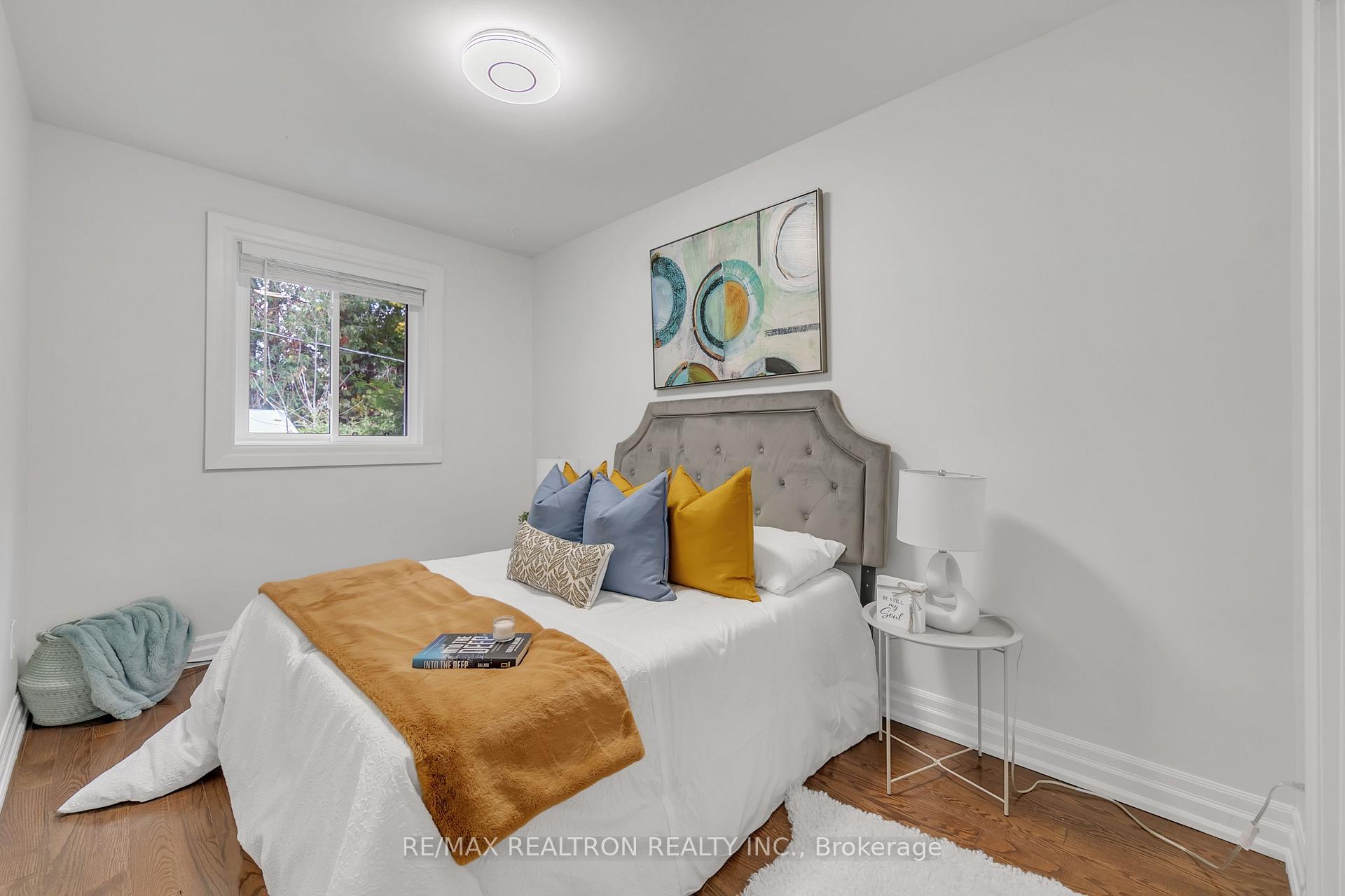Photo 21 of 145 Willow Lane, Newmarket, Bristol-London — HOMEH