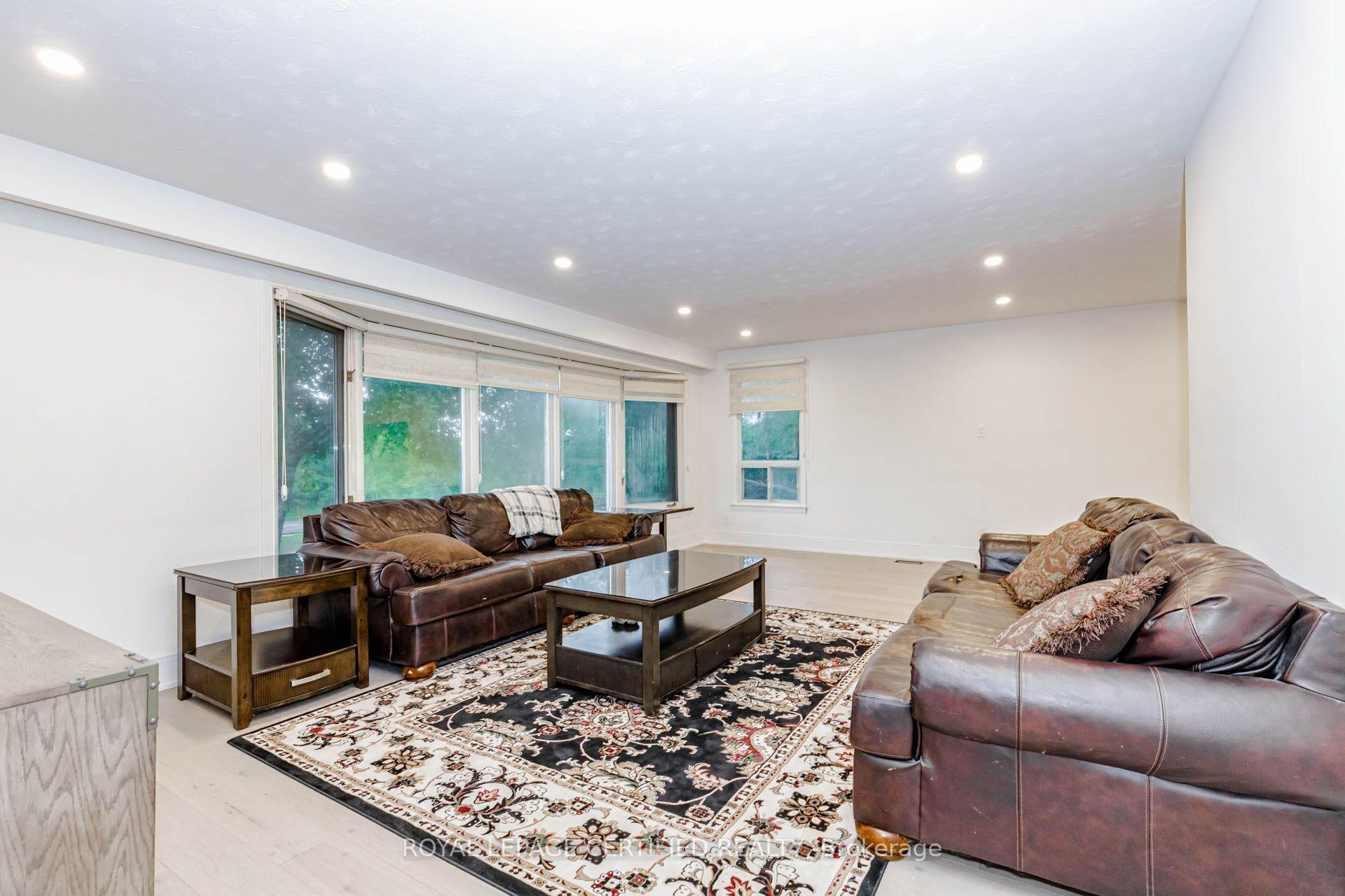 Photo 3 of 9706 Guelph Line, Milton, Rural Milton West — HOMEH