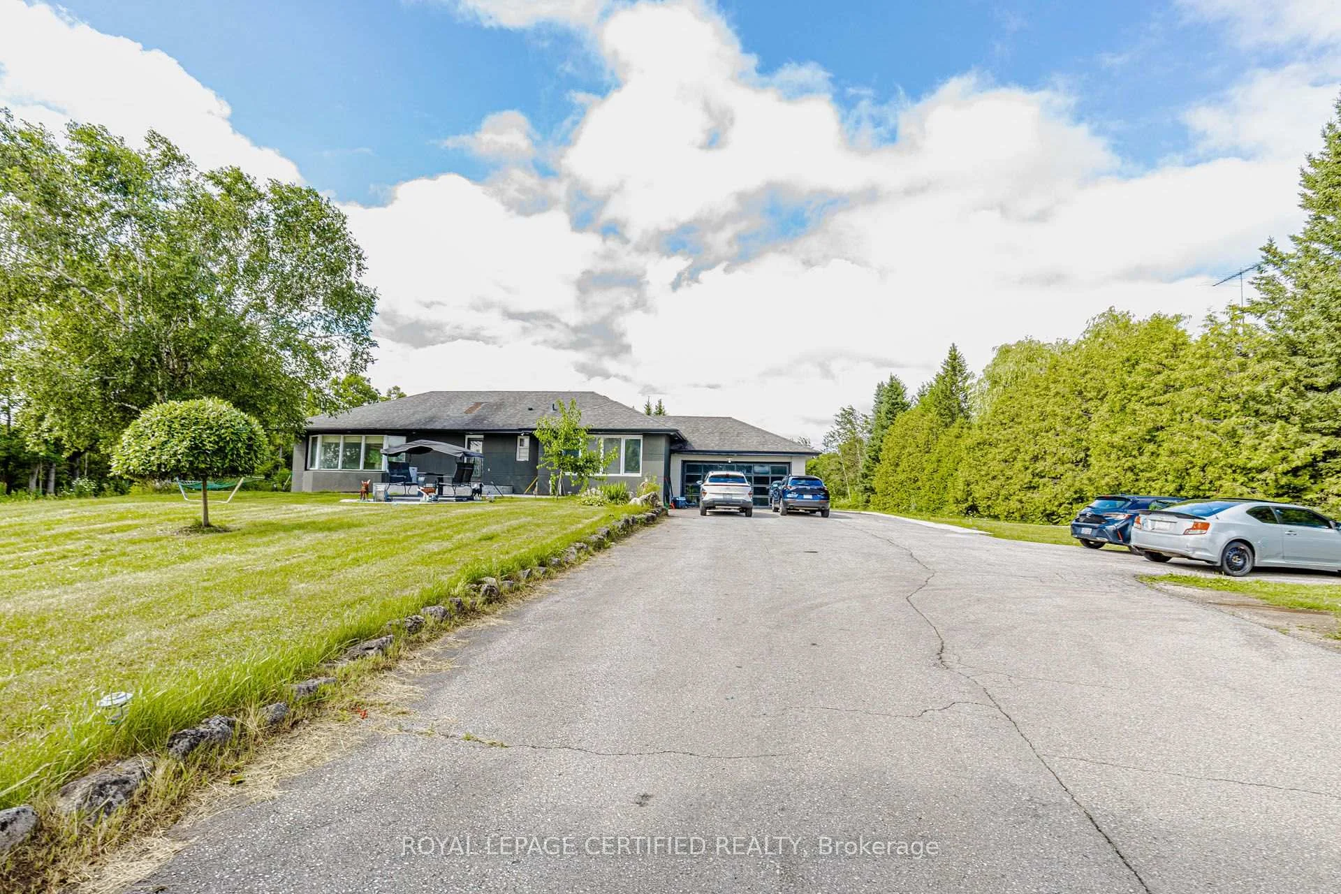 Photo 8 of 9706 Guelph Line, Milton, Rural Milton West — HOMEH