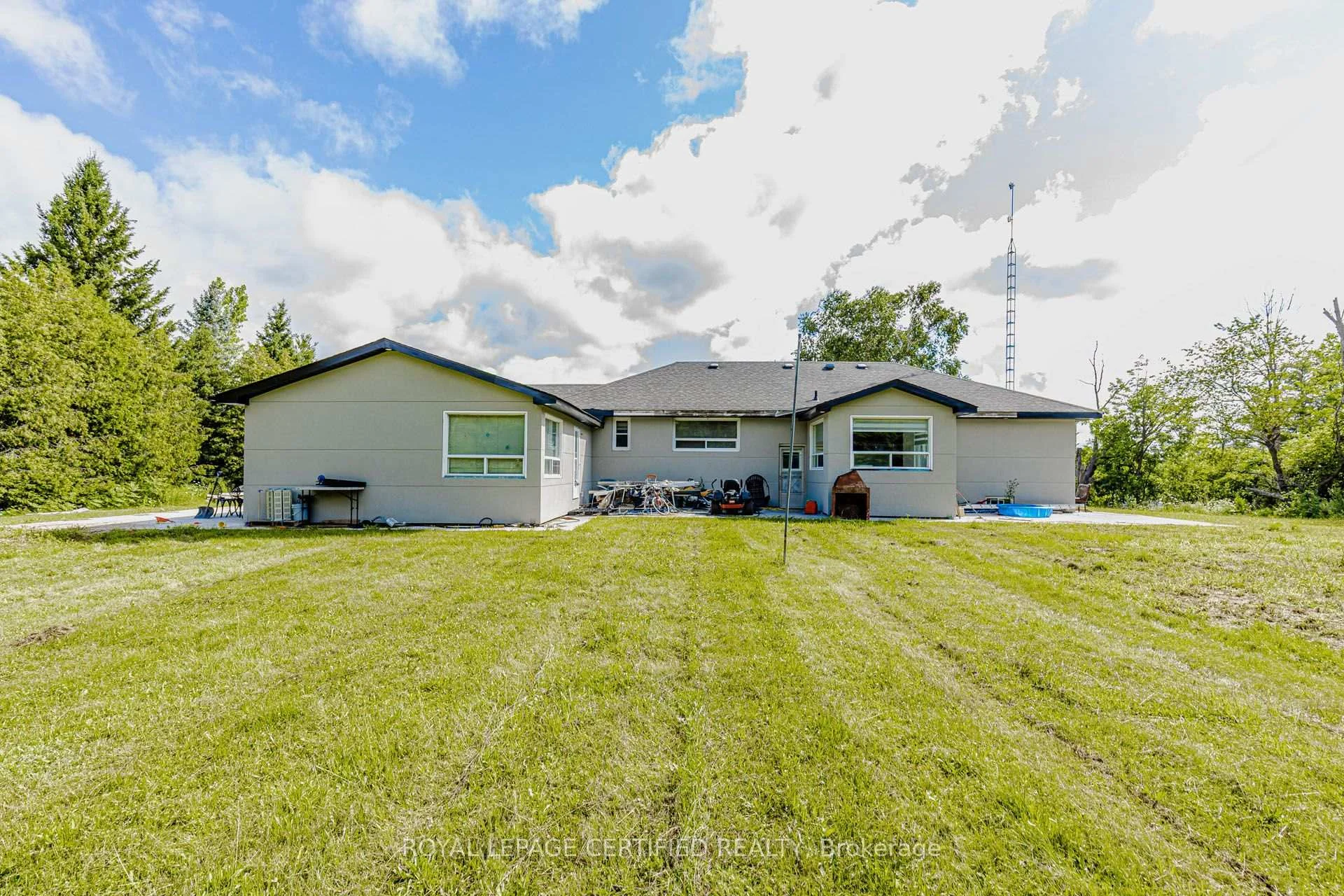 Photo 93 of 9706 Guelph Line, Milton, Rural Milton West — HOMEH