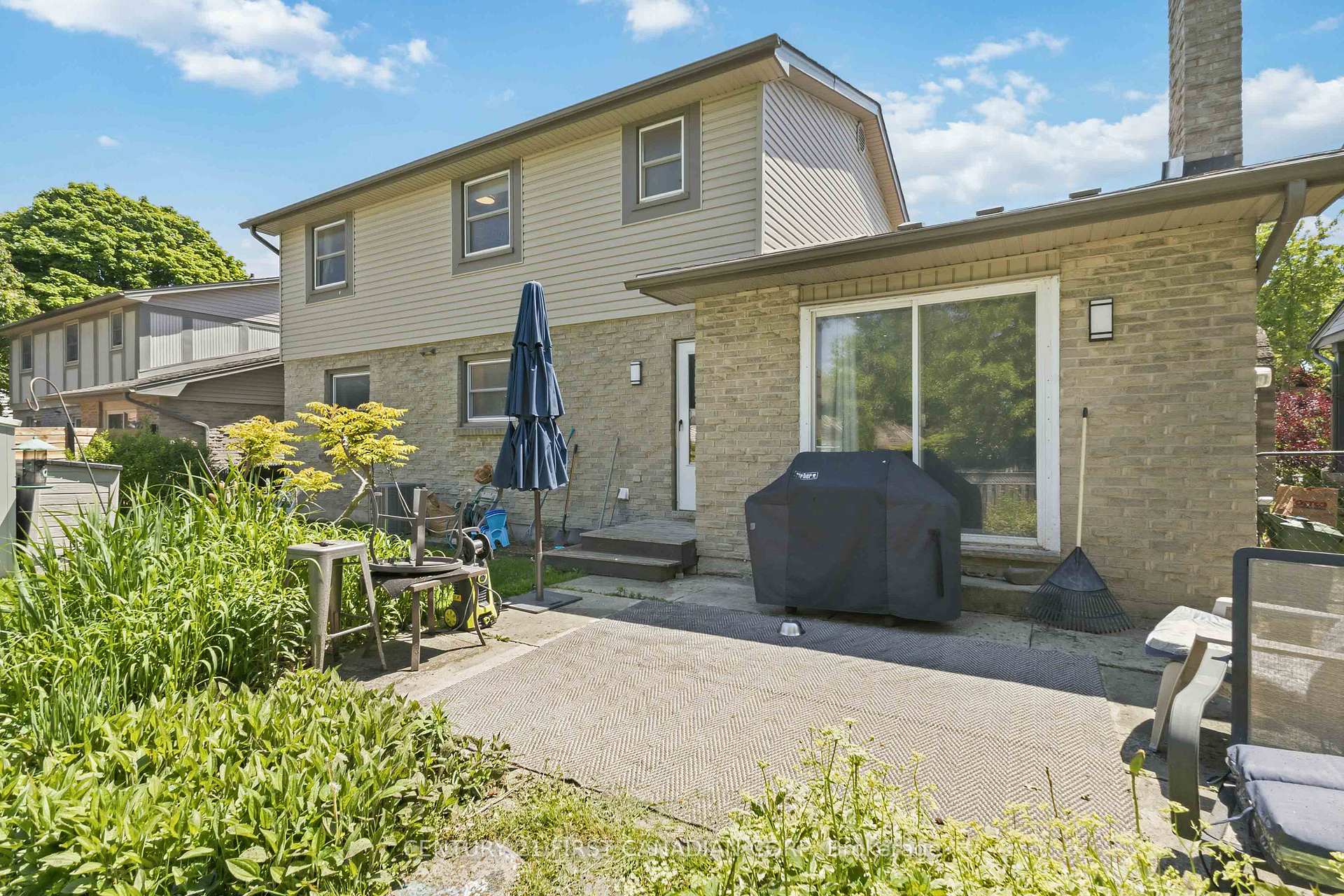 Photo 37 of 796 Viscount Road, London, South N — HOMEH