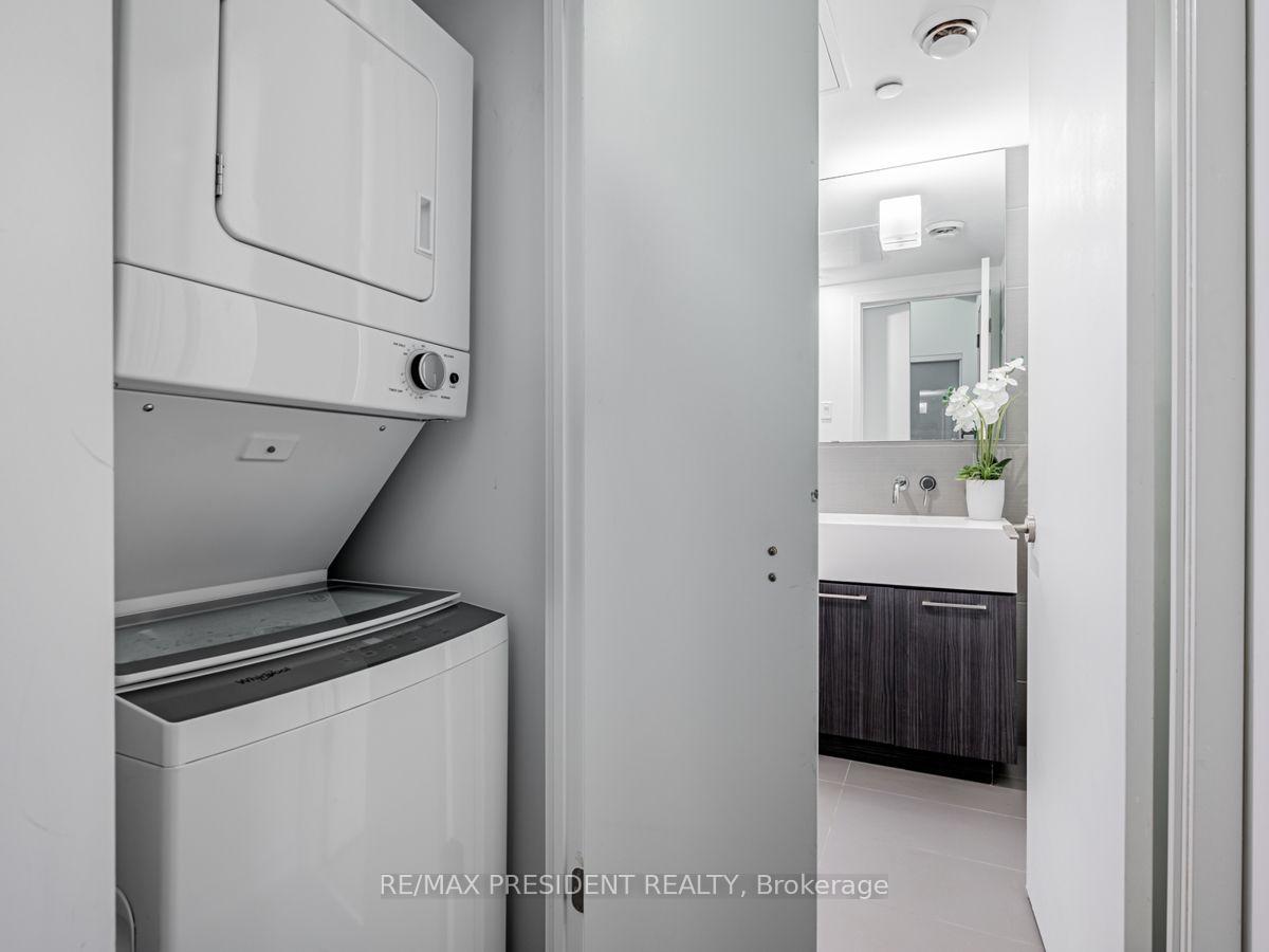 Photo 9 of Unit 1005, 560 King Street W, Toronto, Waterfront Communities — HOMEH