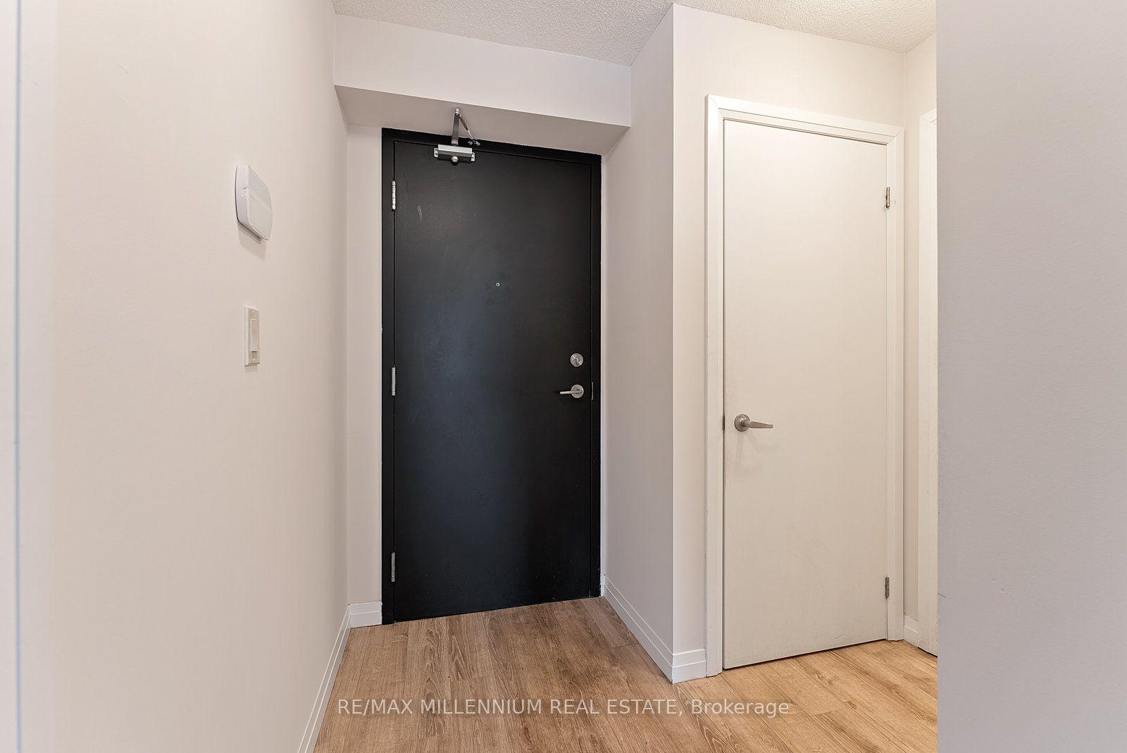 Photo 3 of Unit 1609, 2150 Lawrence Avenue E, Scarborough, Wexford-Maryvale — HOMEH