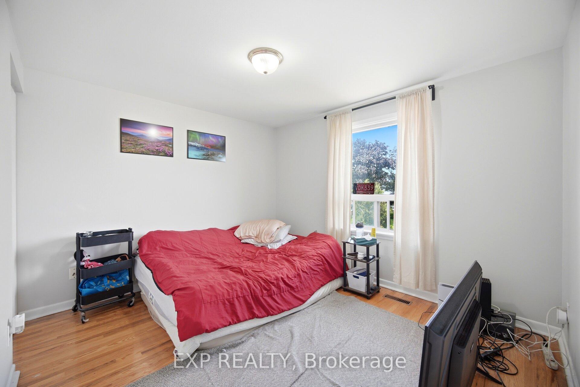 Photo 22 of 33 Earlsdale Crescent, Brampton, Southgate — HOMEH