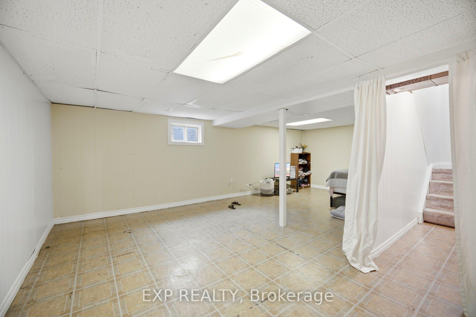 Photo 28 of 33 Earlsdale Crescent, Brampton, Southgate — HOMEH
